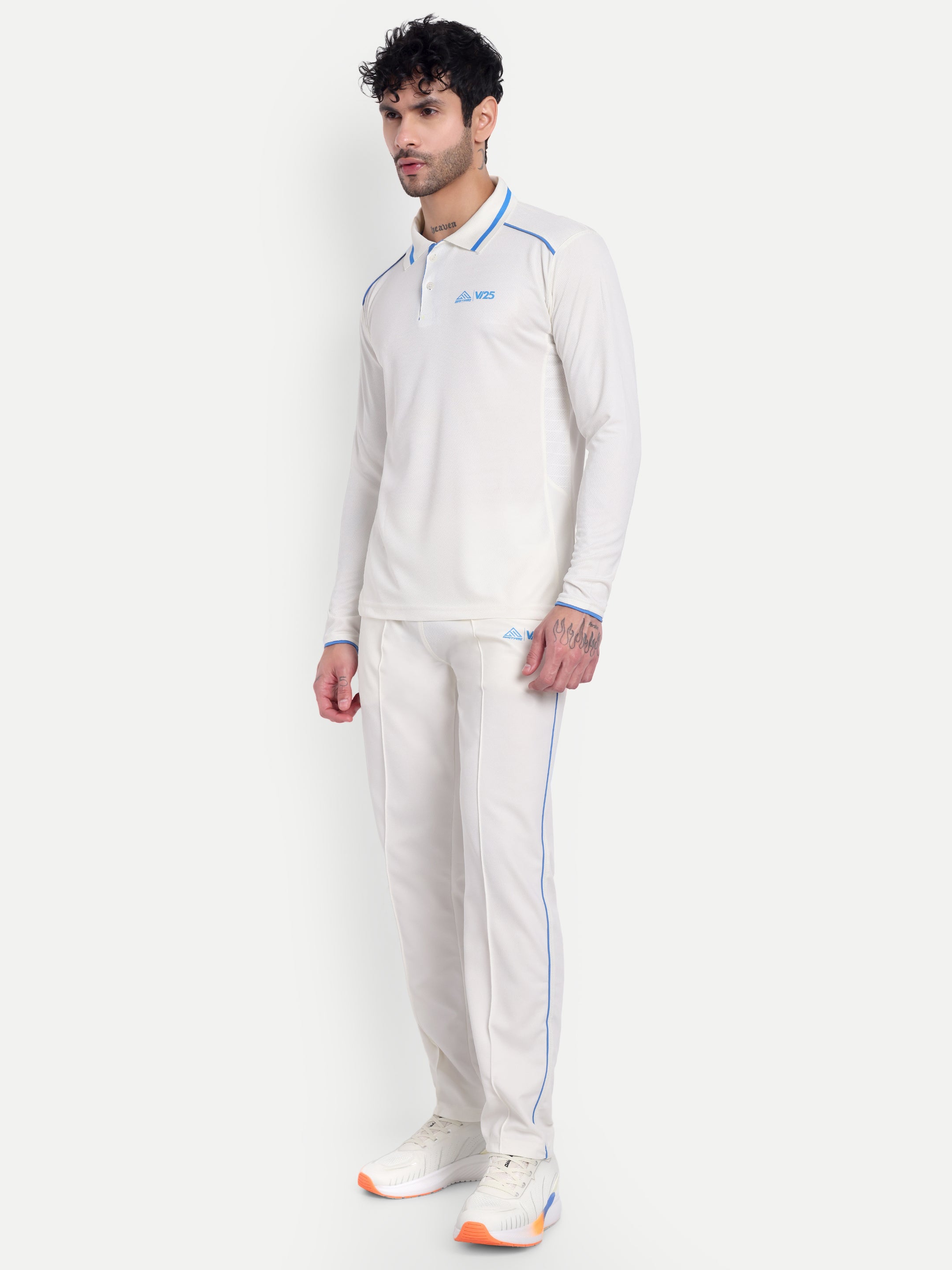 VI25 FULL SLEEVES CRICKET SET