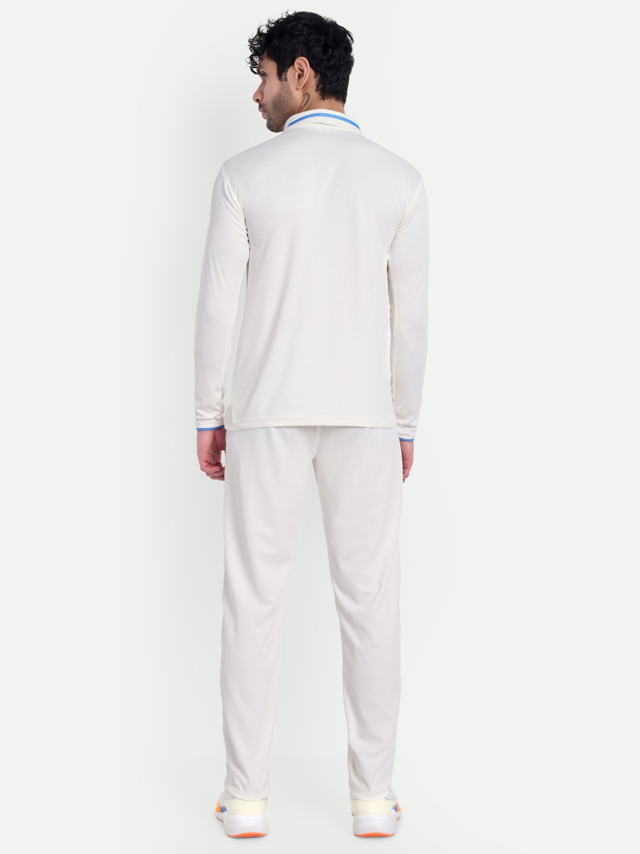 VI25 FULL SLEEVES CRICKET SET