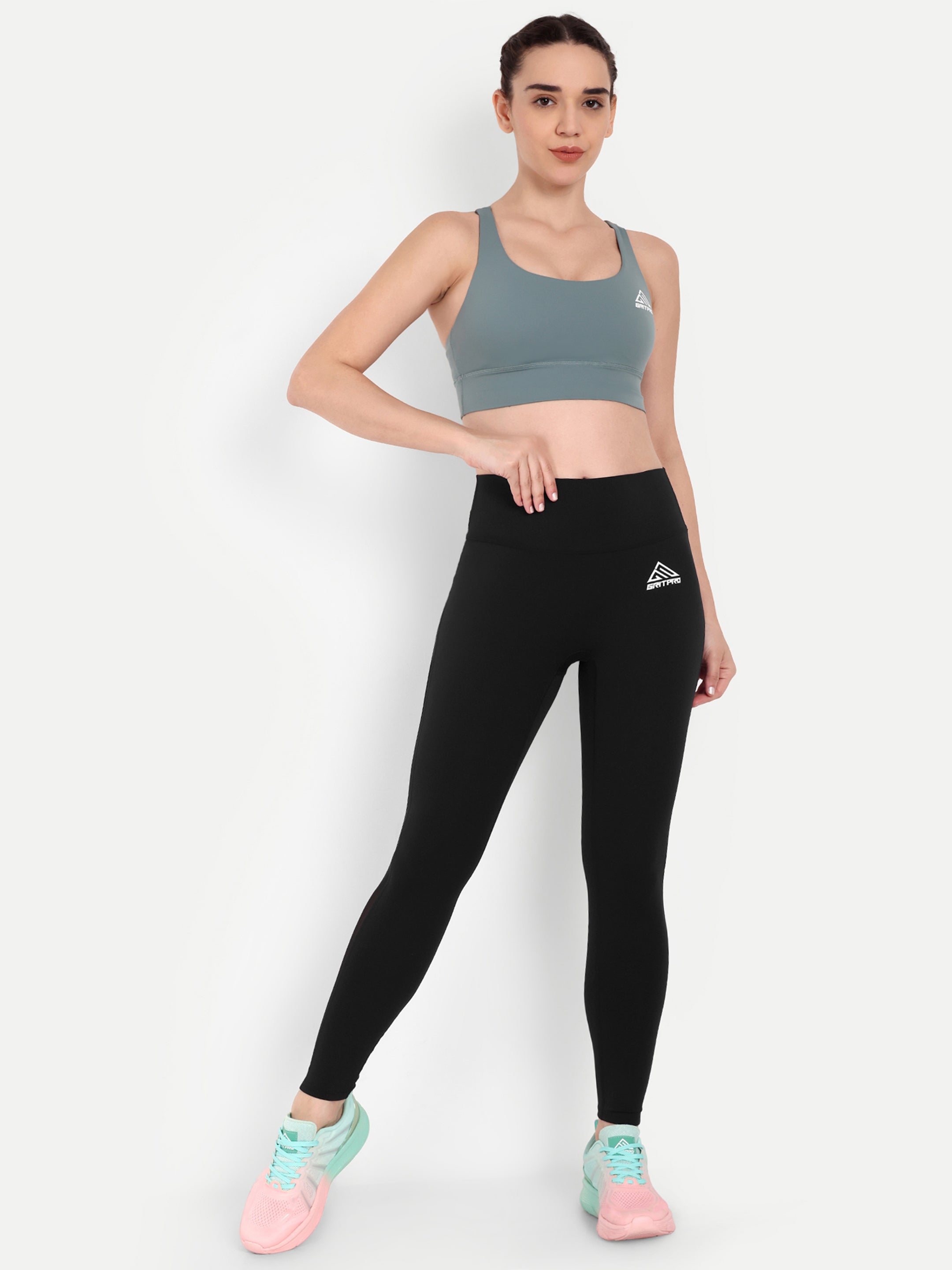 FLUID FIT LEGGINGS