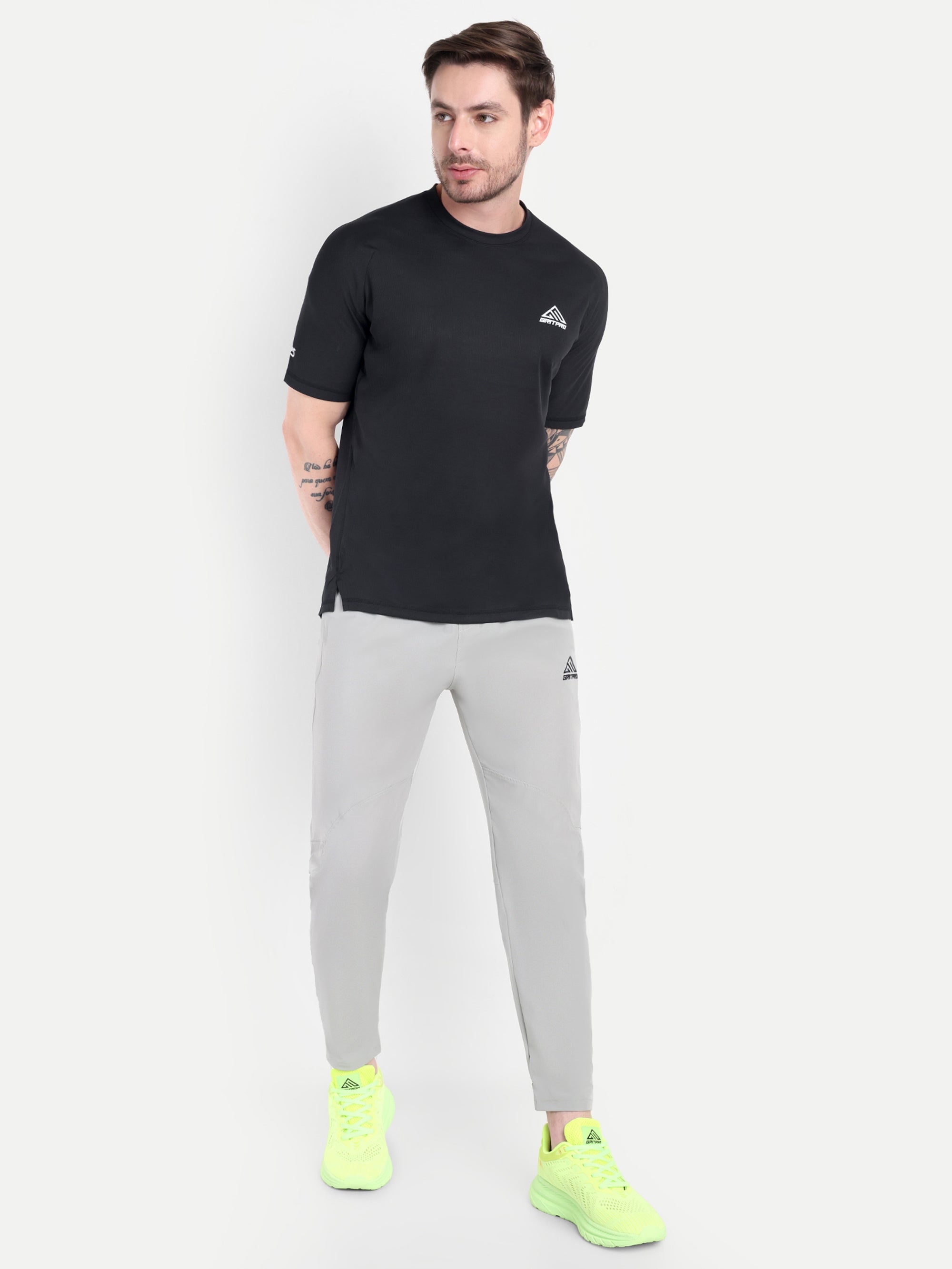 THRIVE MOTION TRACKPANT