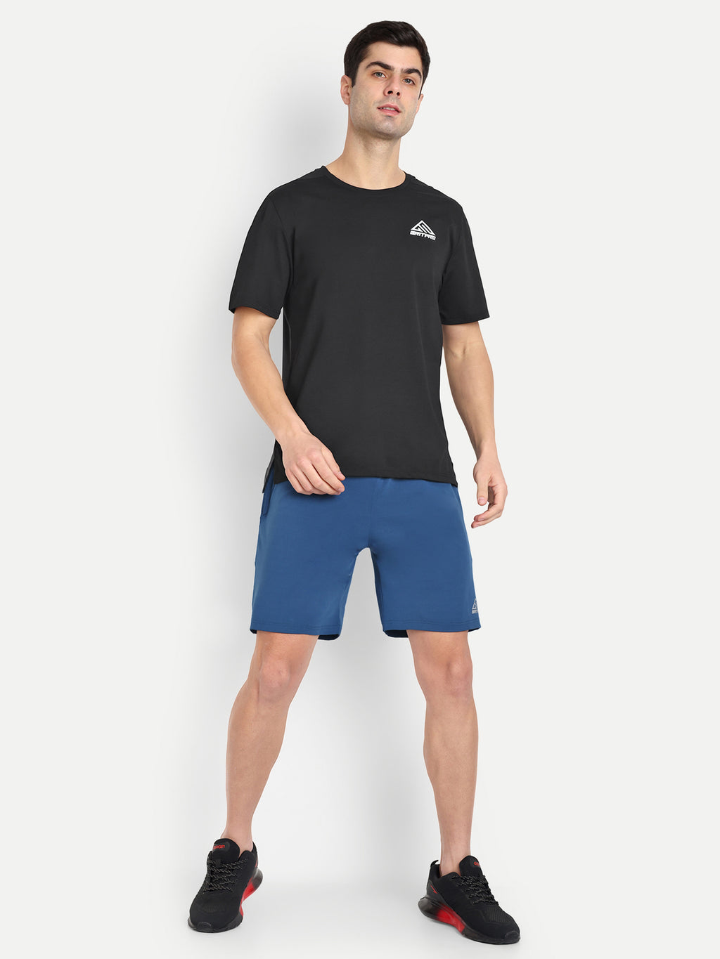 PERFORMANCE T-SHIRT