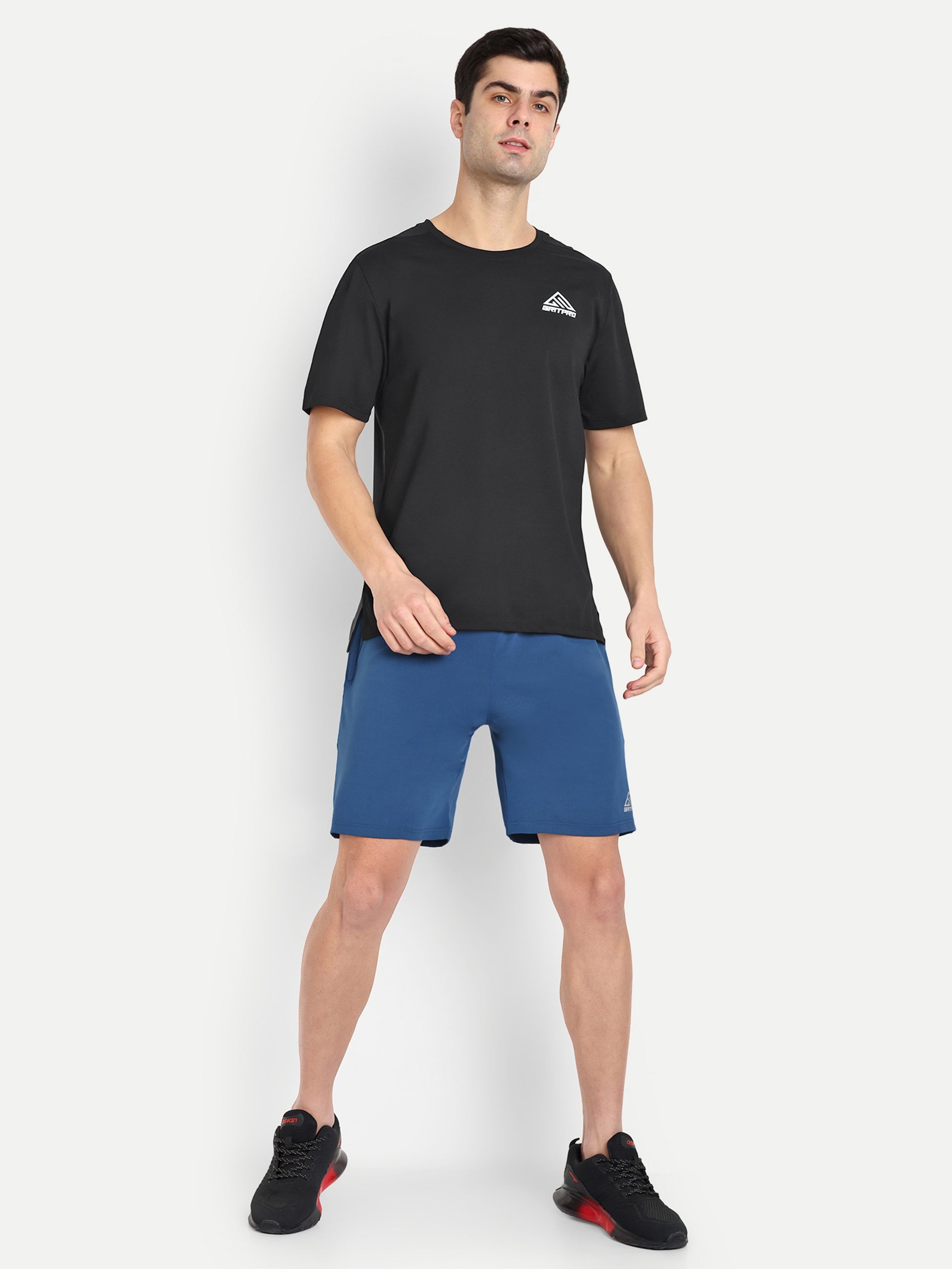PERFORMANCE T-SHIRT