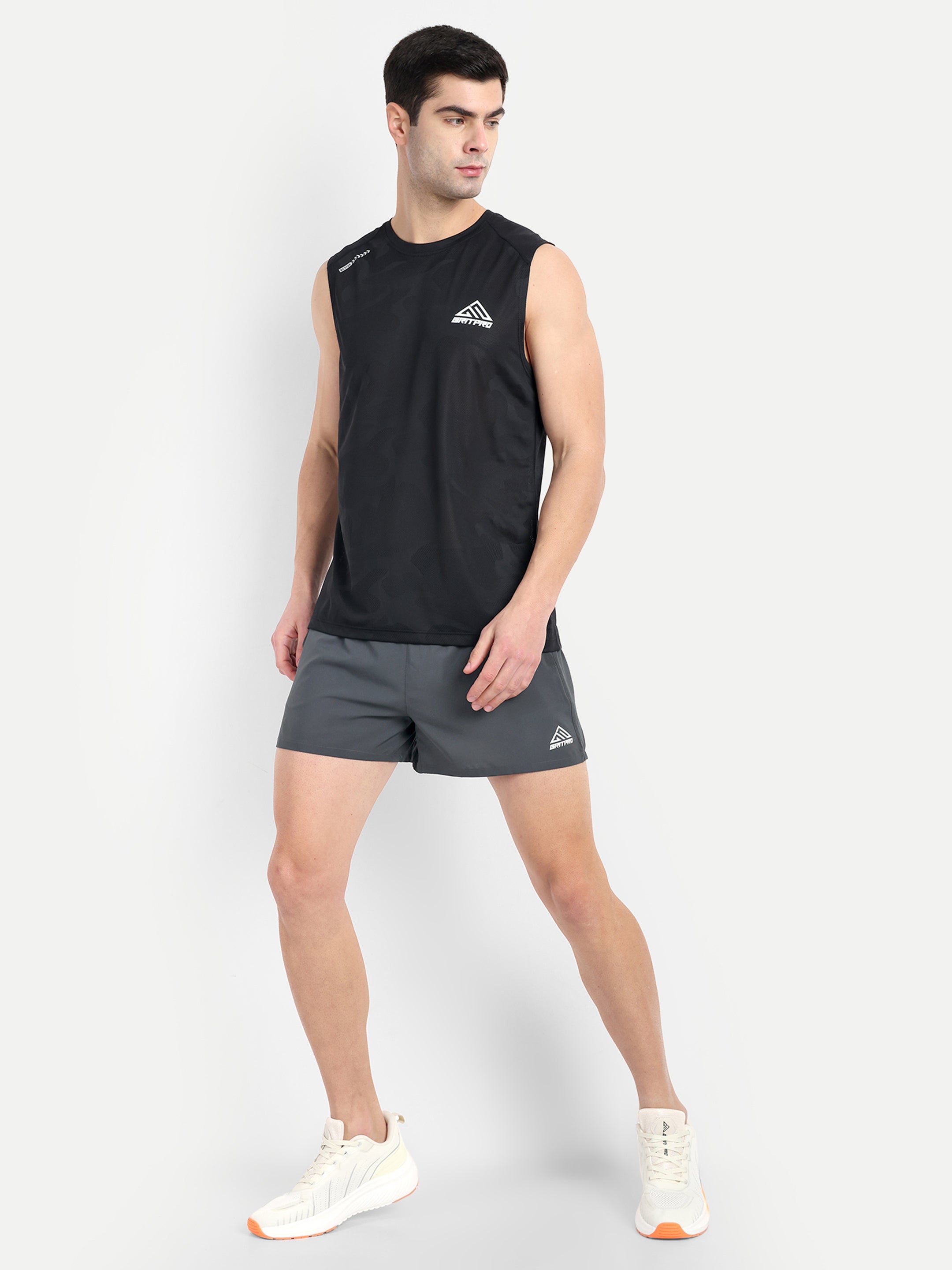 RUNNING SHORTS WITH INNER LAYER