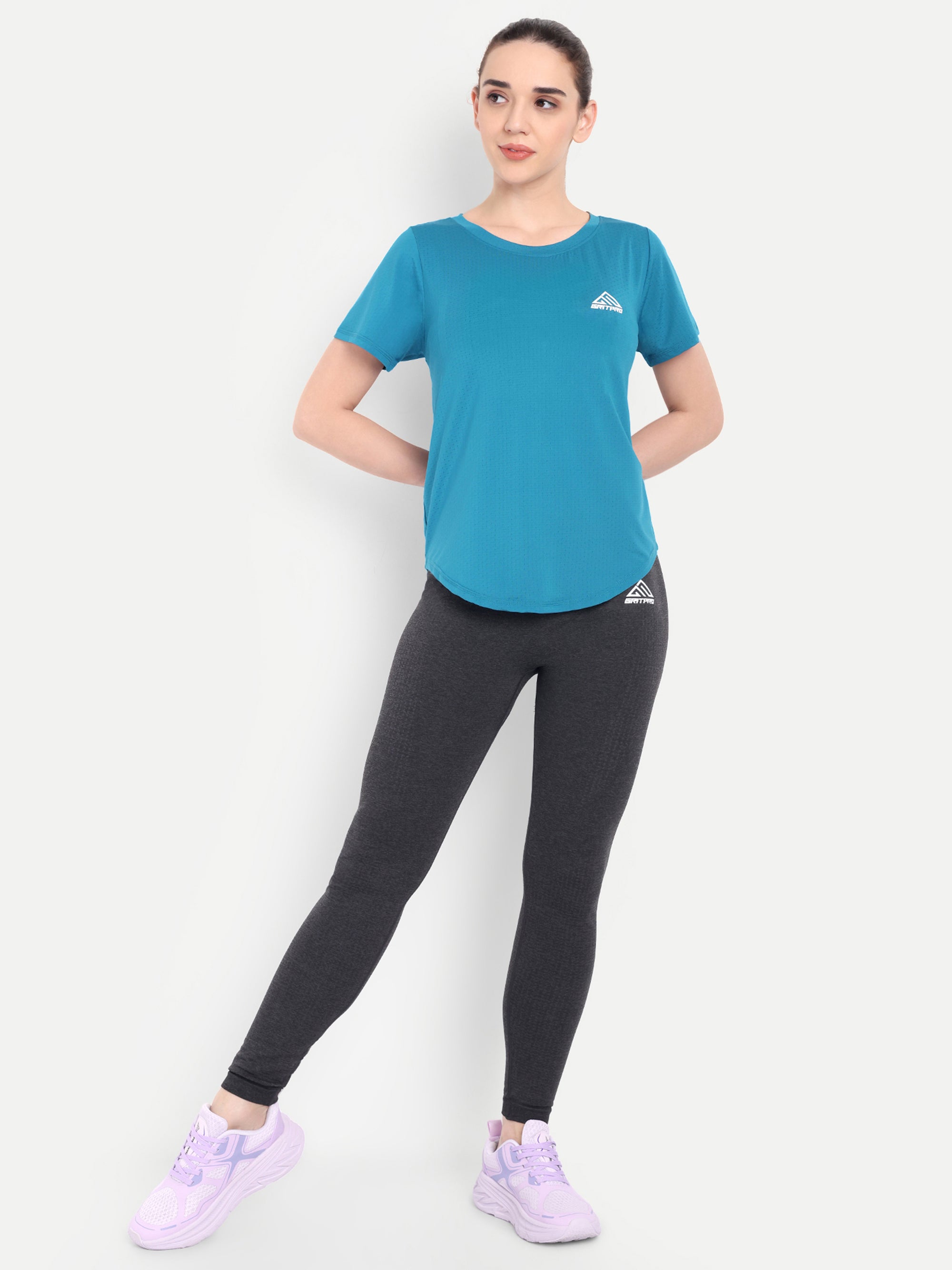 PERFROMANCE APPLE CUT T-SHIRT