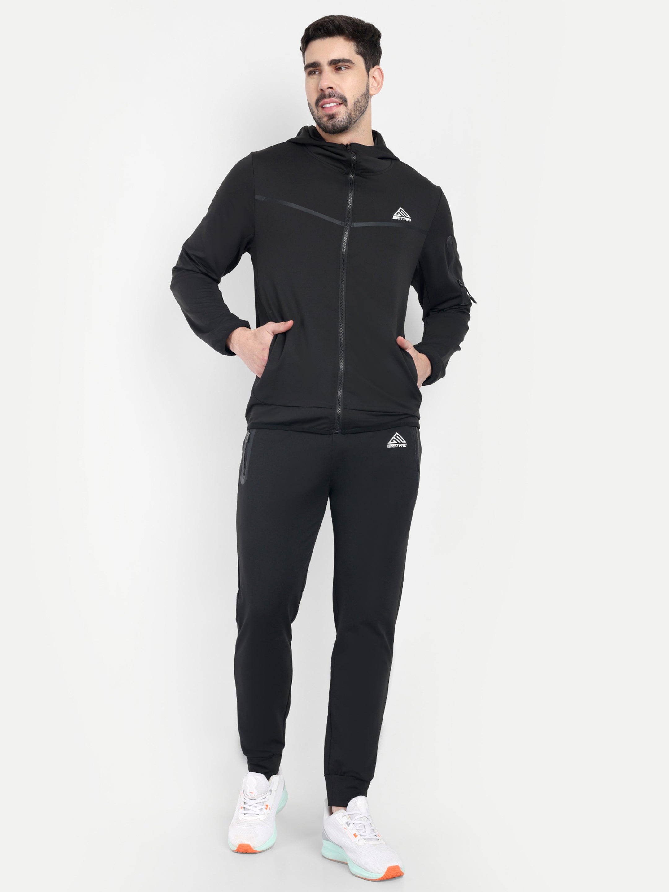 PERFORMANCE TRACKSUIT