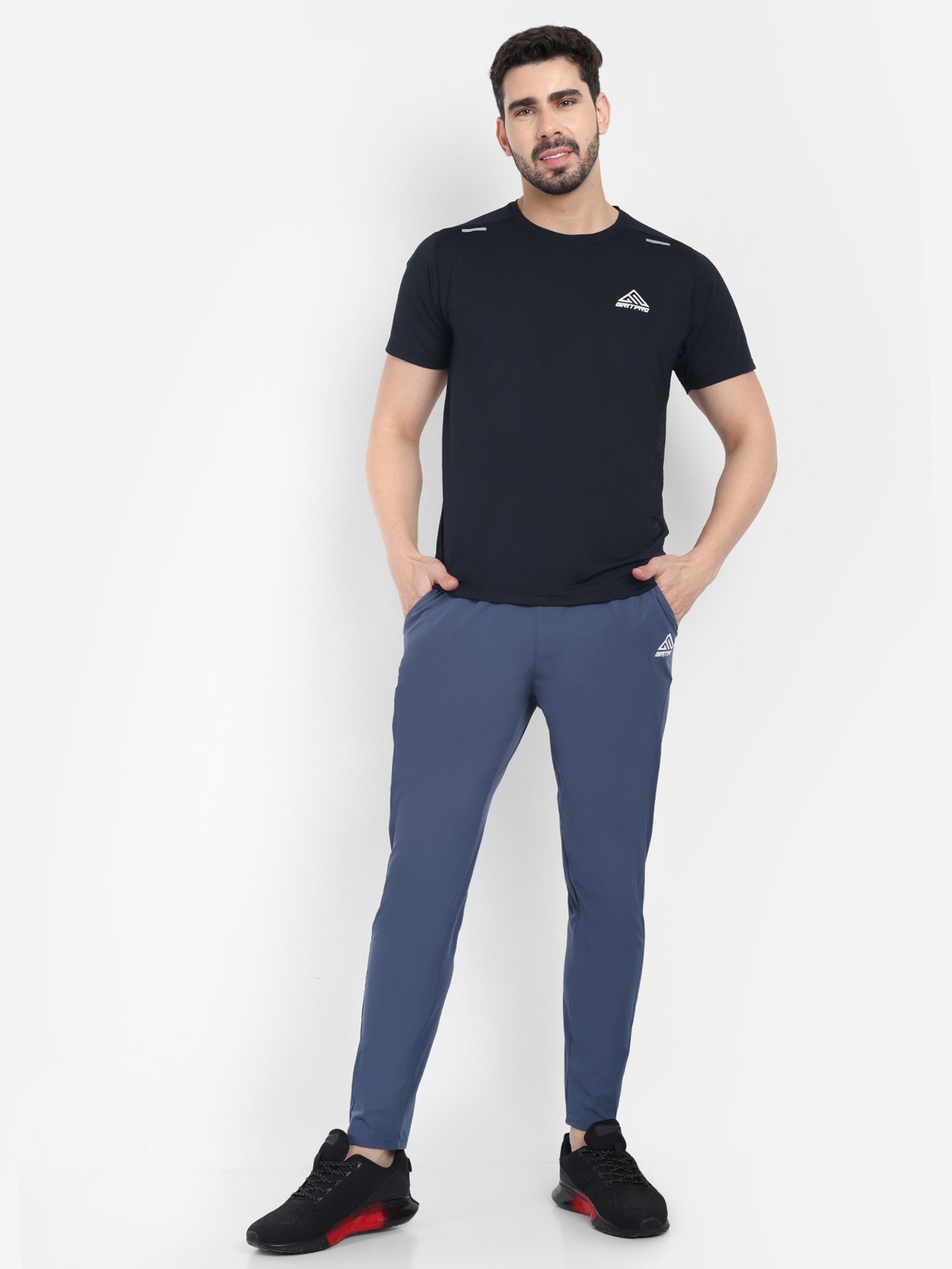 PERFORMANCE TRACKPANT