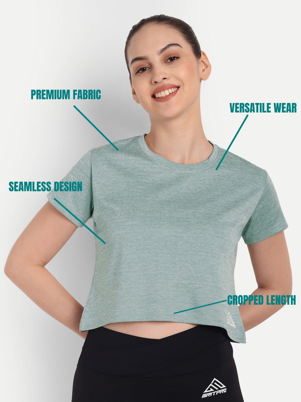 MOMENTUM CROP TOP