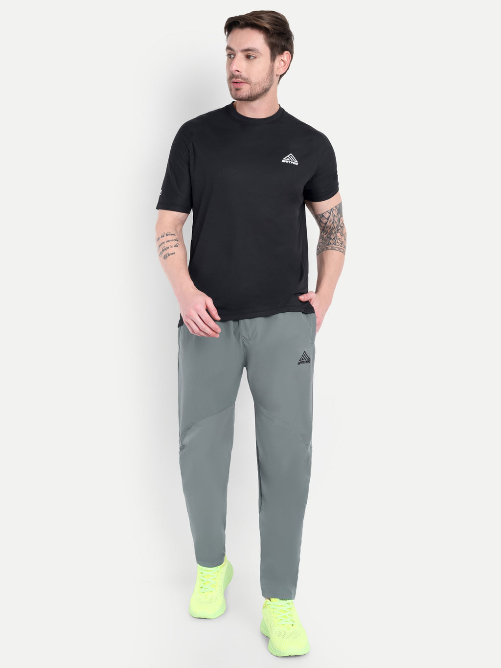 THRIVE MOTION TRACKPANT