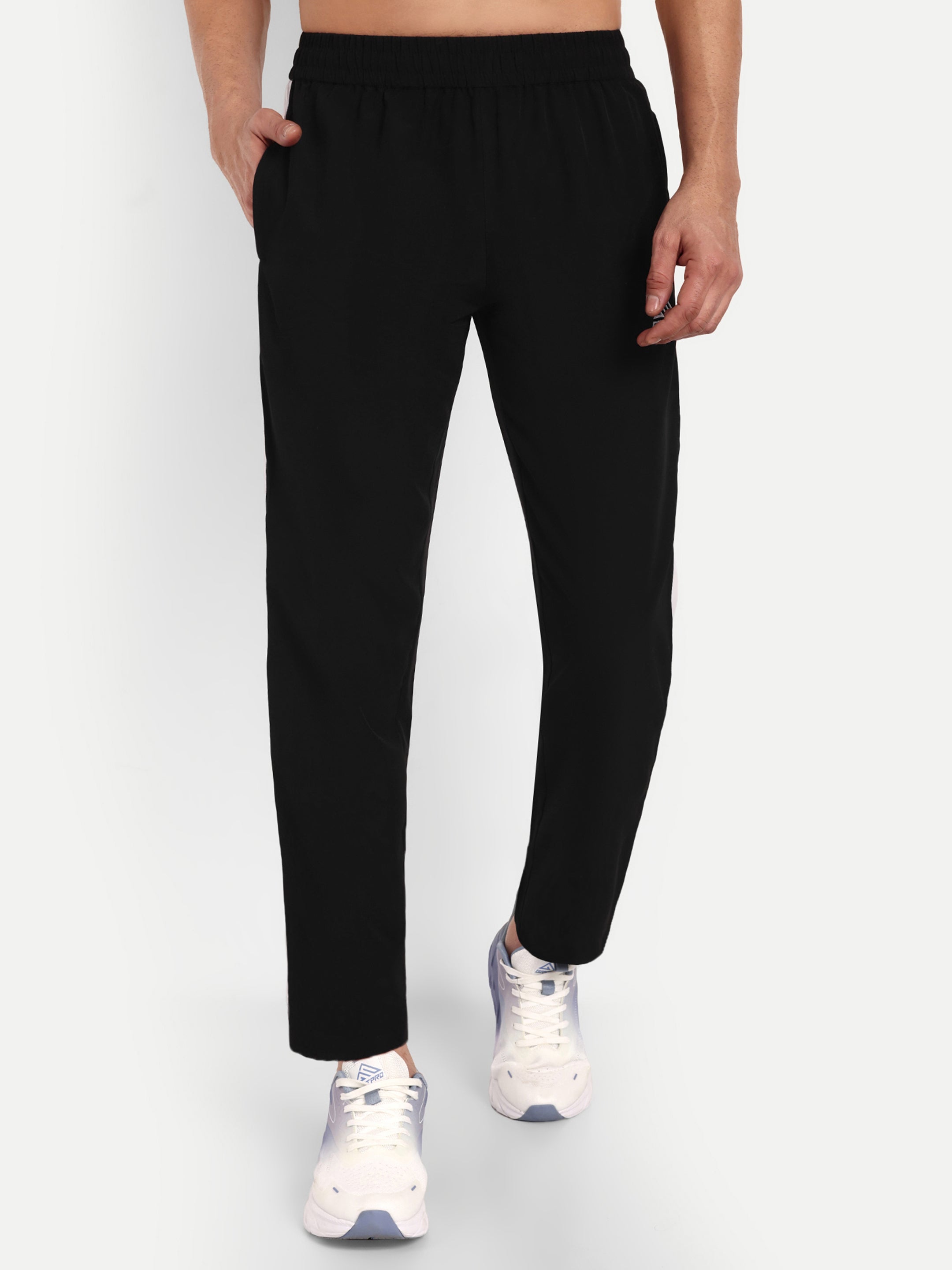 MOVE MAX TRACKPANT