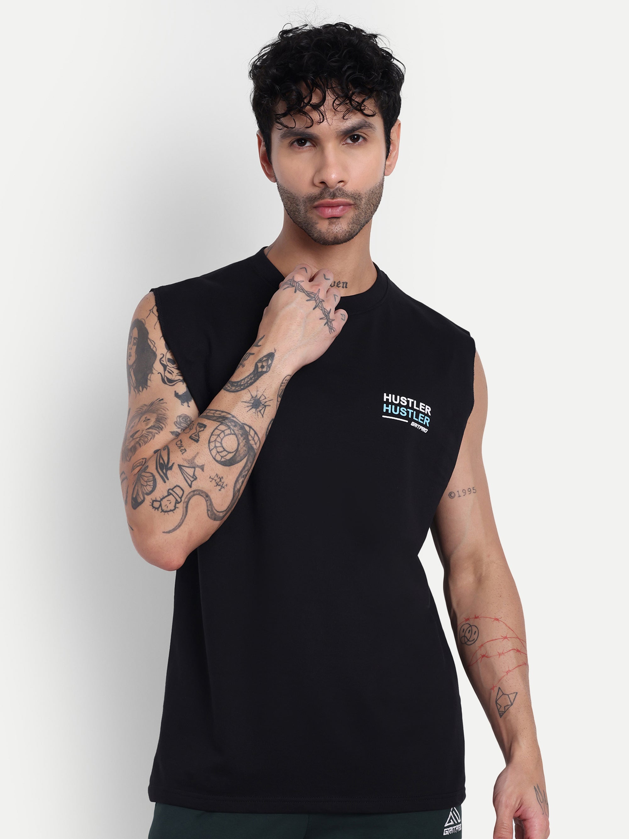 OVERSIZED SLEEVELESS