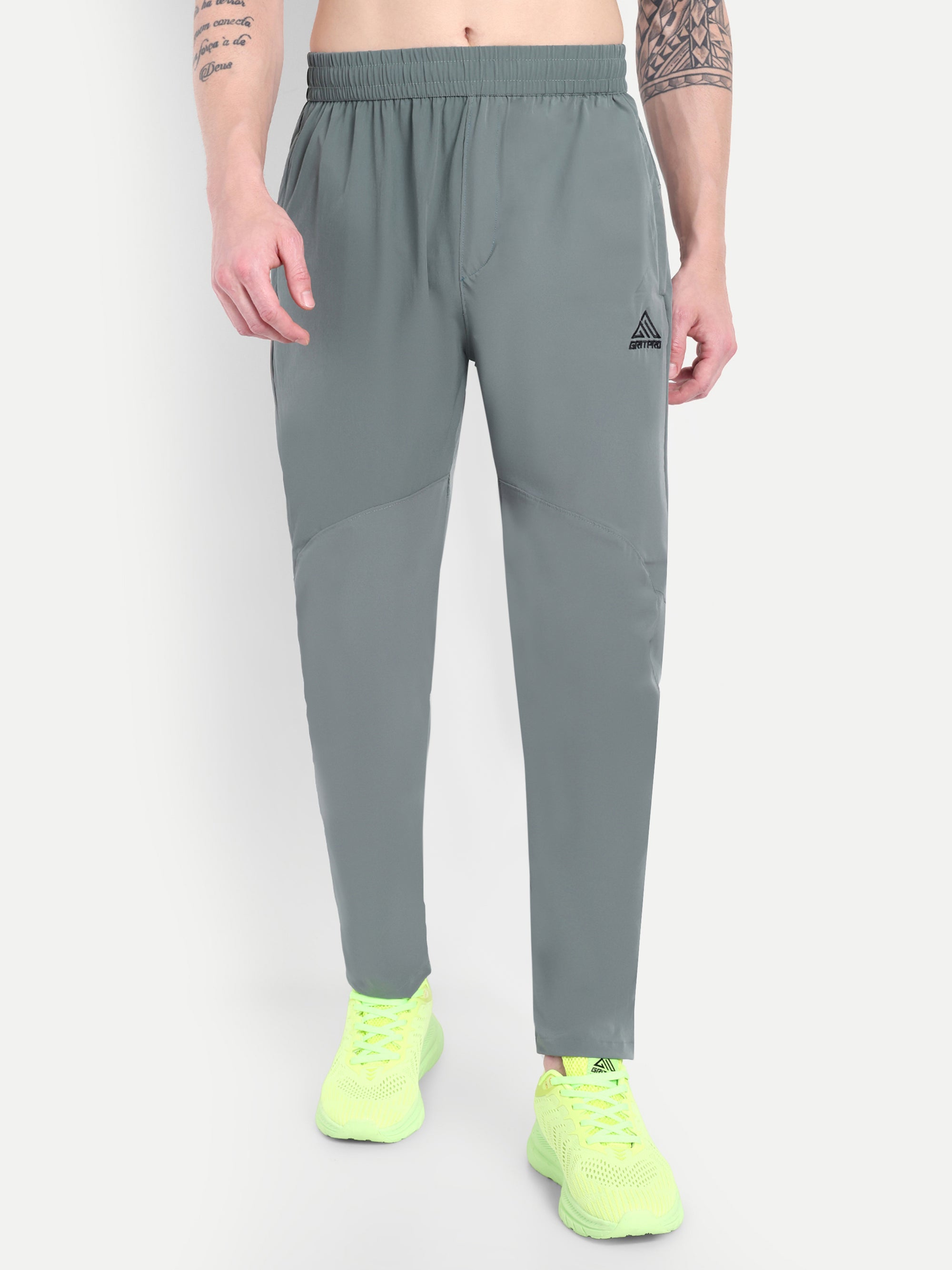 THRIVE MOTION TRACKPANT