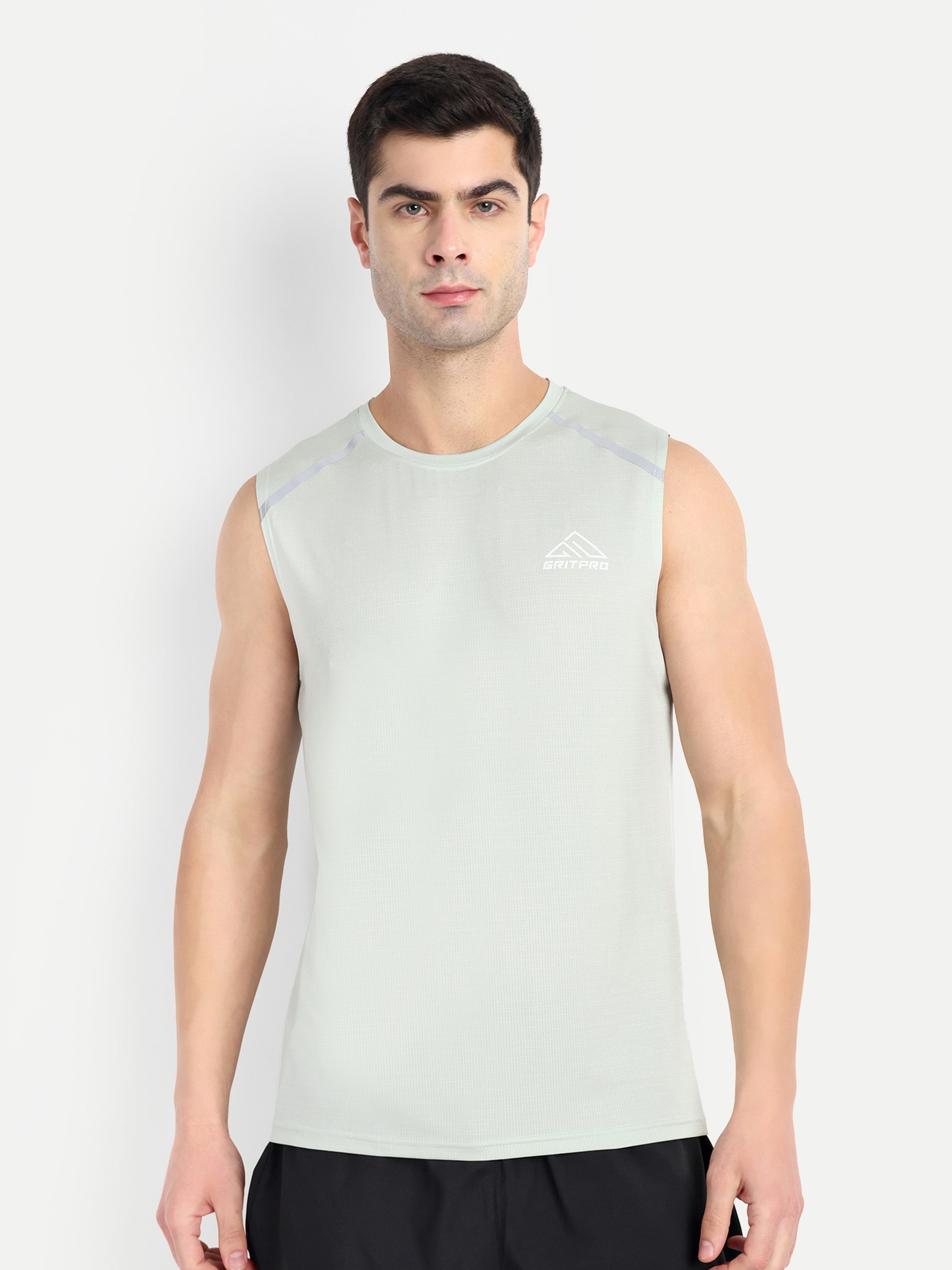 SOLID SLEEVELESS