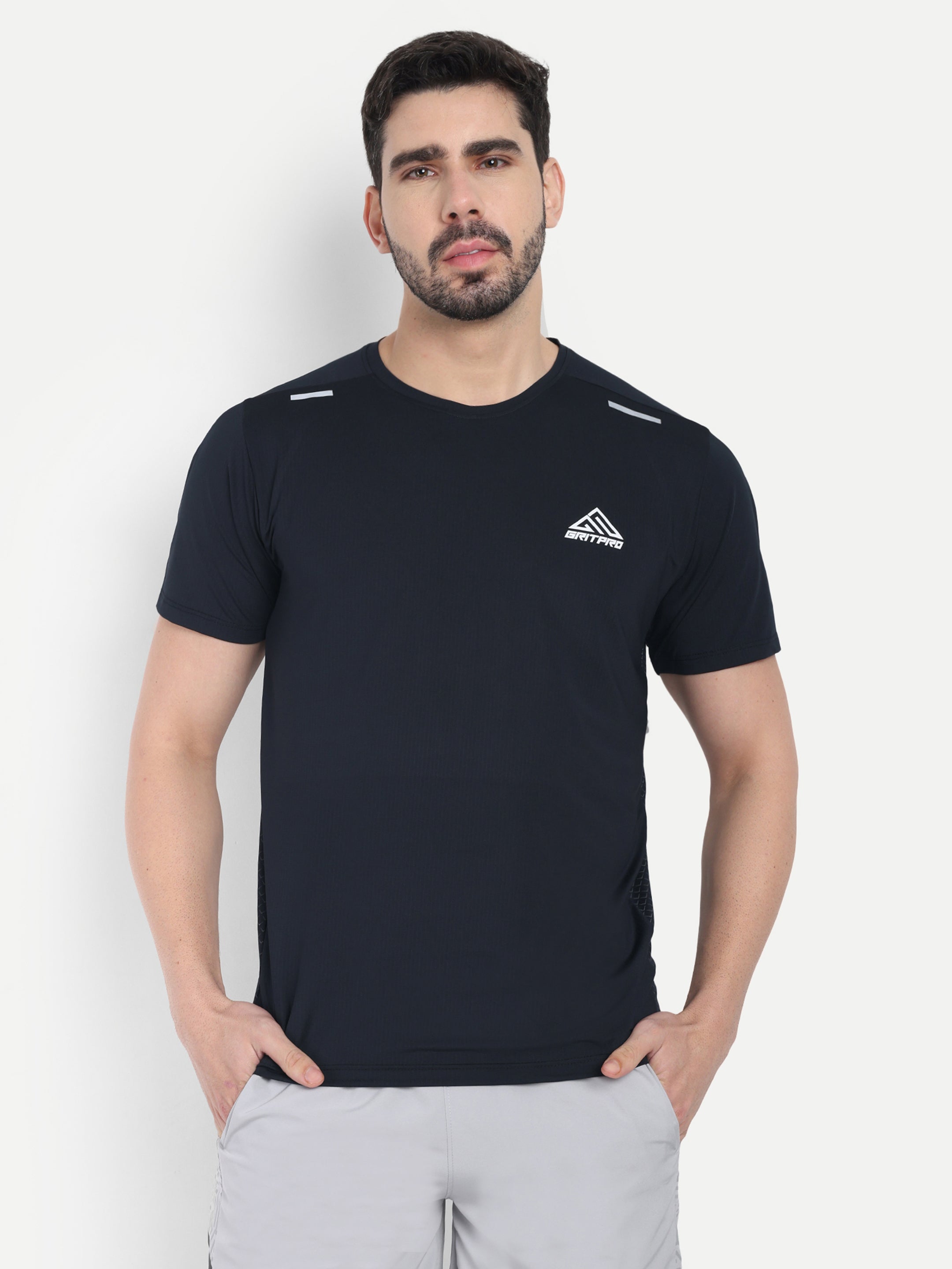 RAPID DRY ARROW TEXTURED T-SHIRT