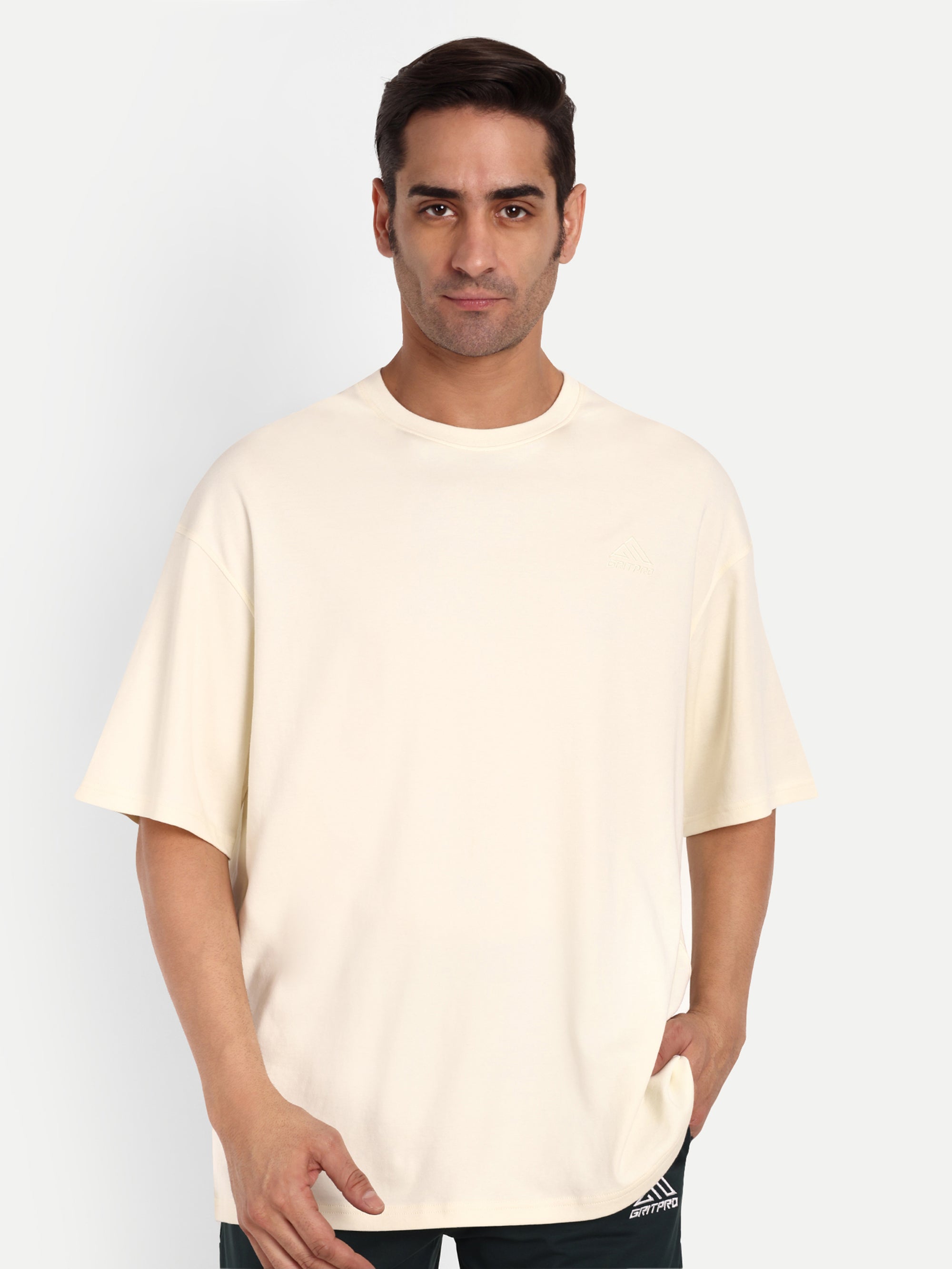 ELEVATE OVERSIZED T-SHIRT