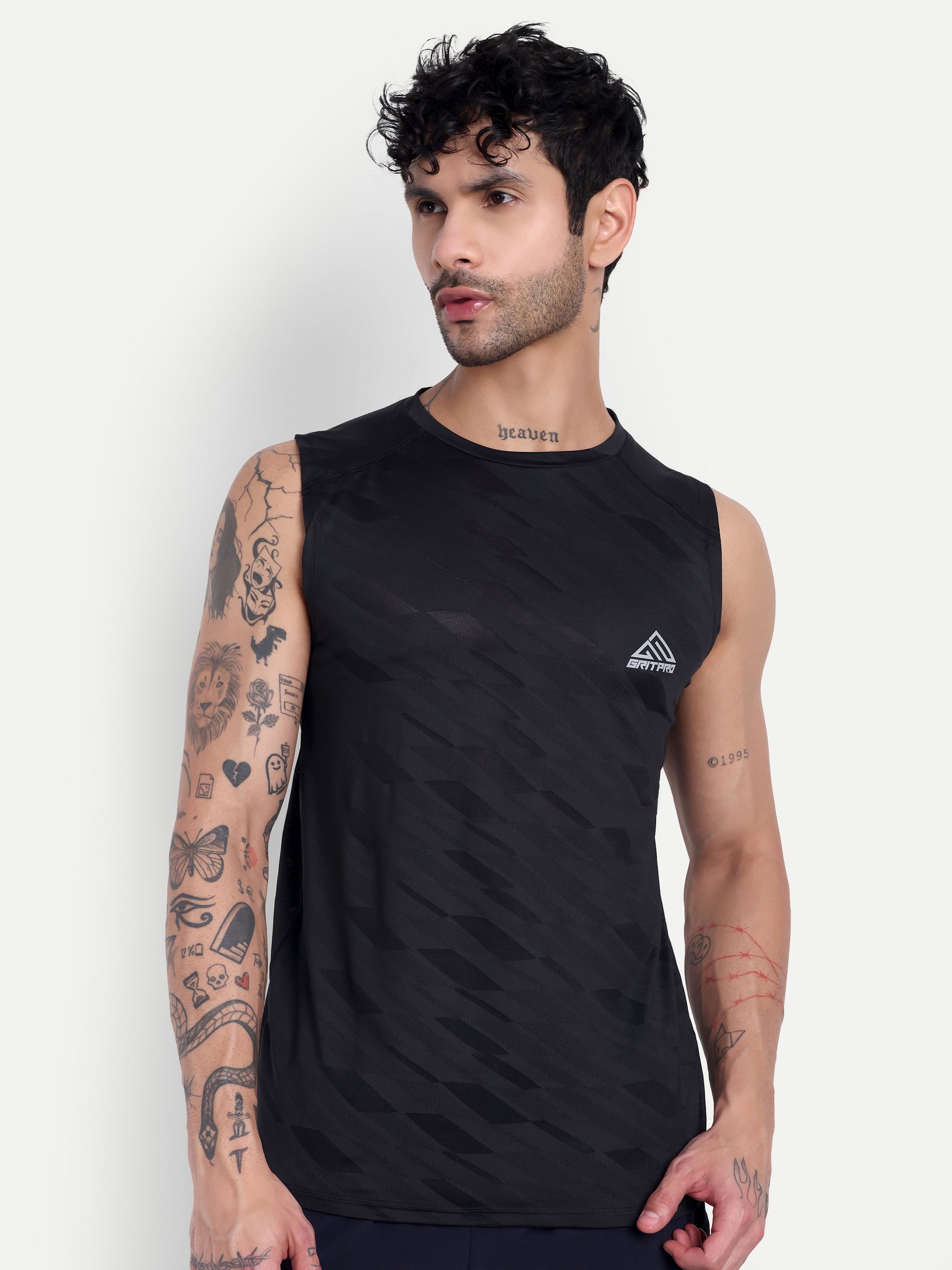 AIRWAVE SLEEVELESS
