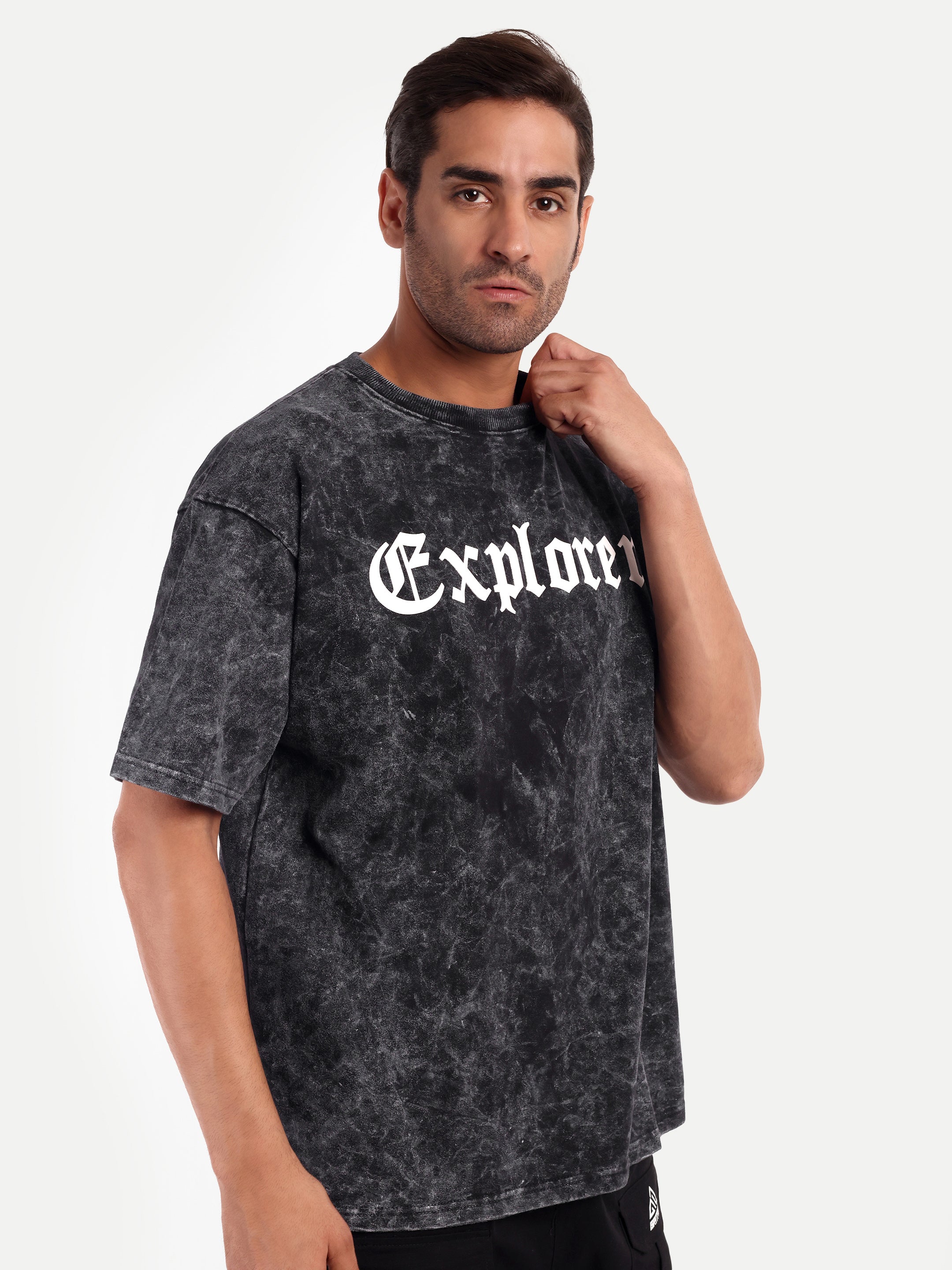 BLACK ACID WASHED OVERSIZED T-SHIRT