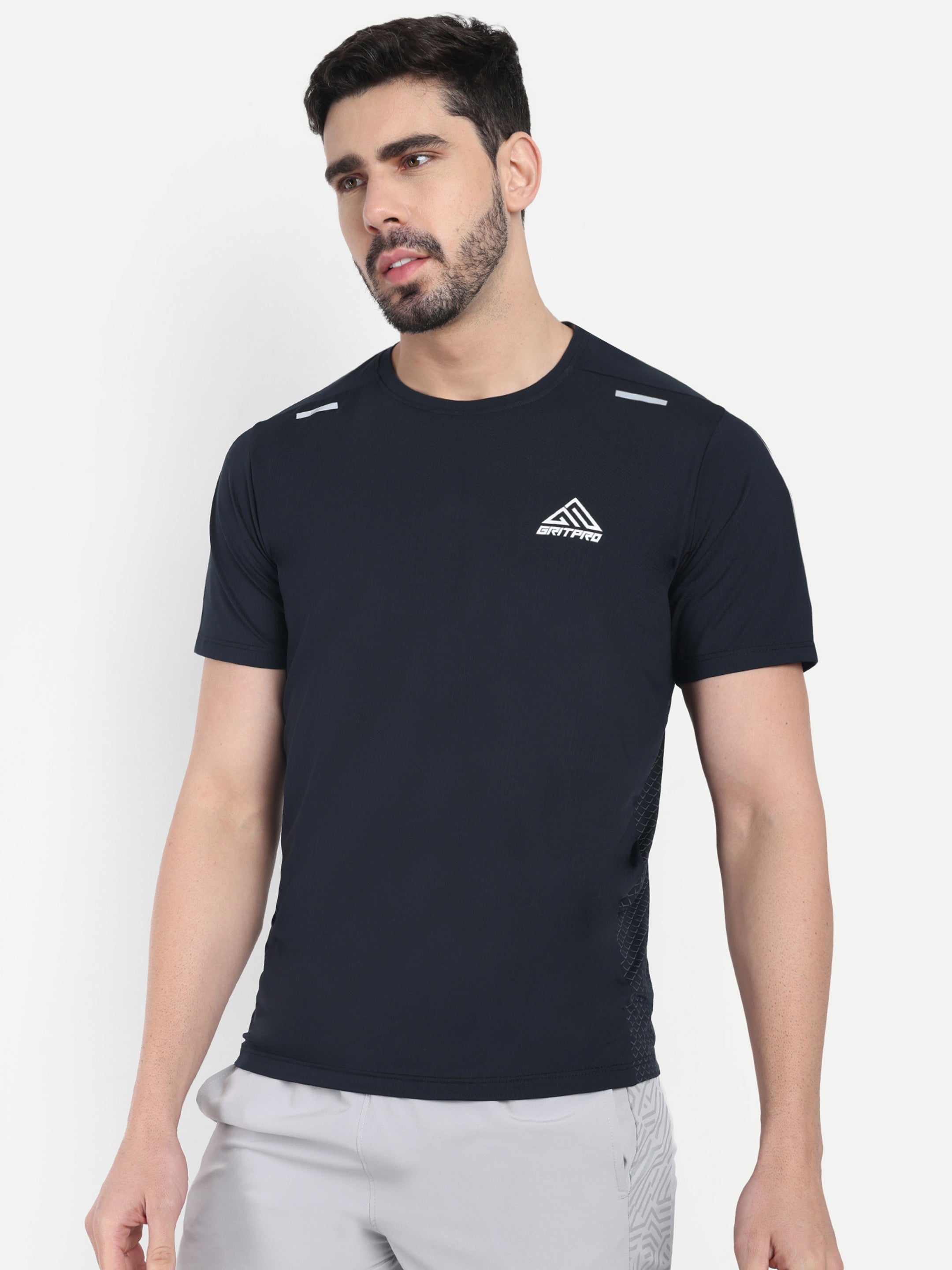 RAPID DRY ARROW TEXTURED T-SHIRT