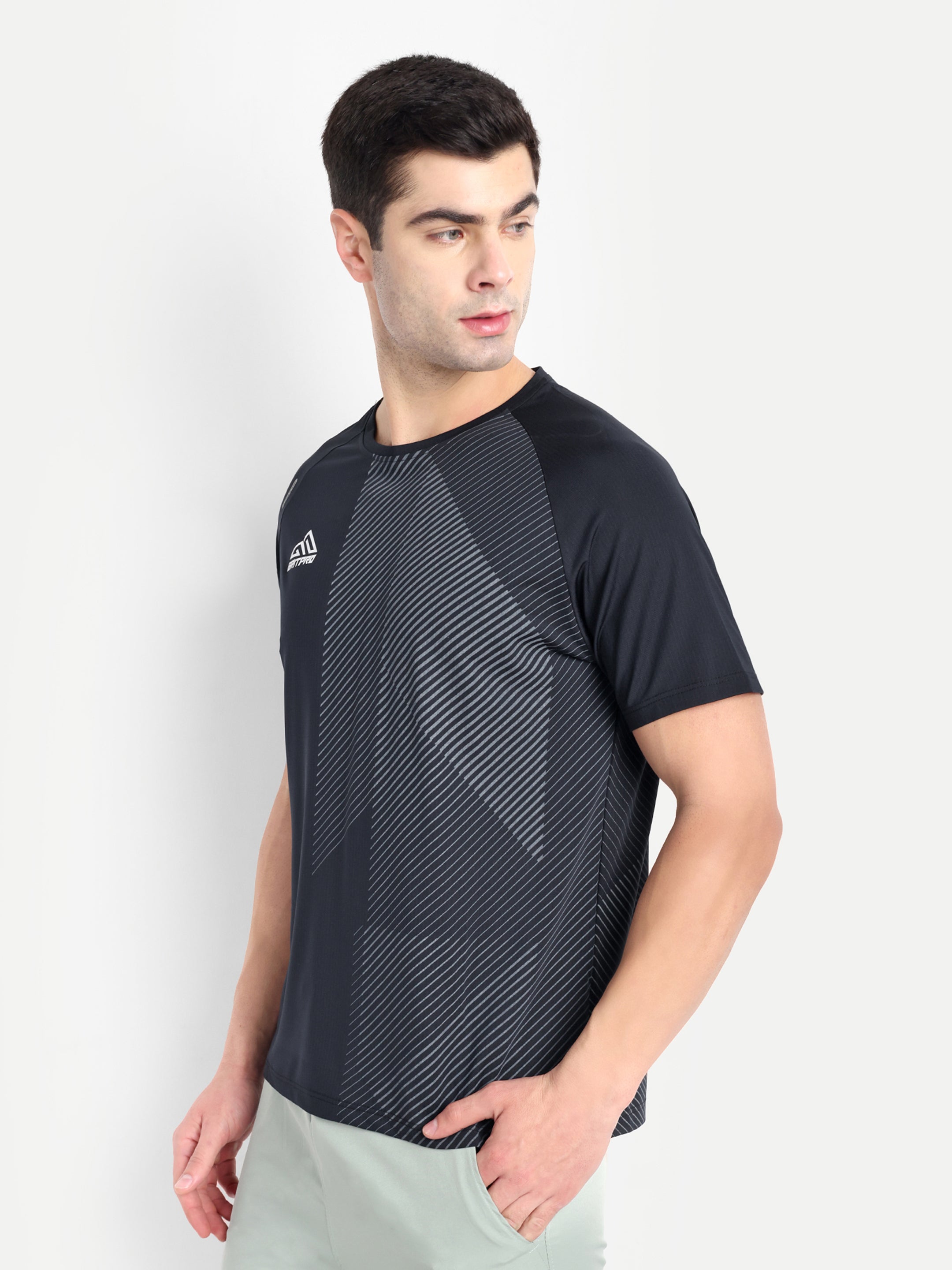 ATHLETIC TEXTURED T-SHIRT