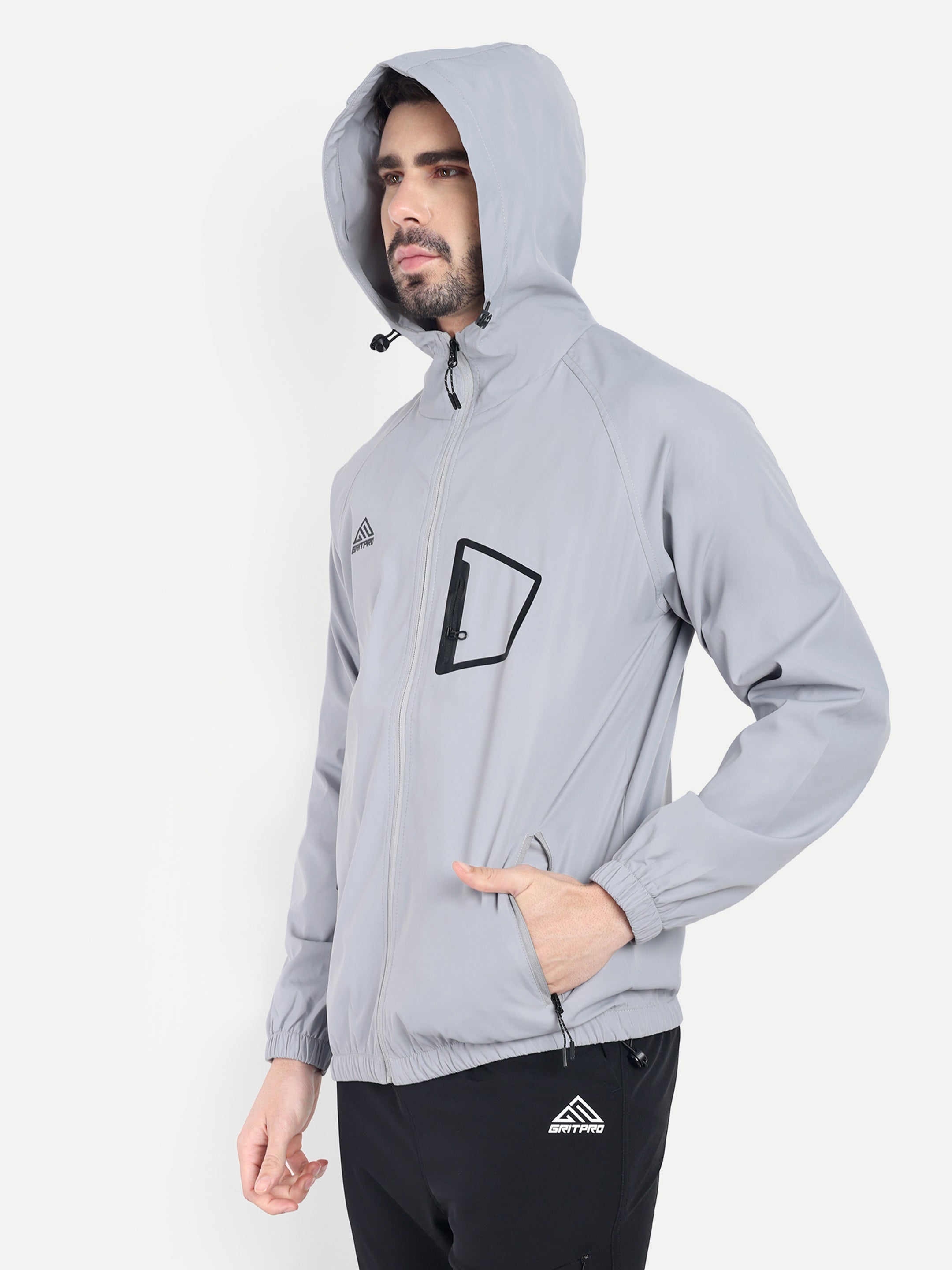 SPORTY ZIPPED HOODIE