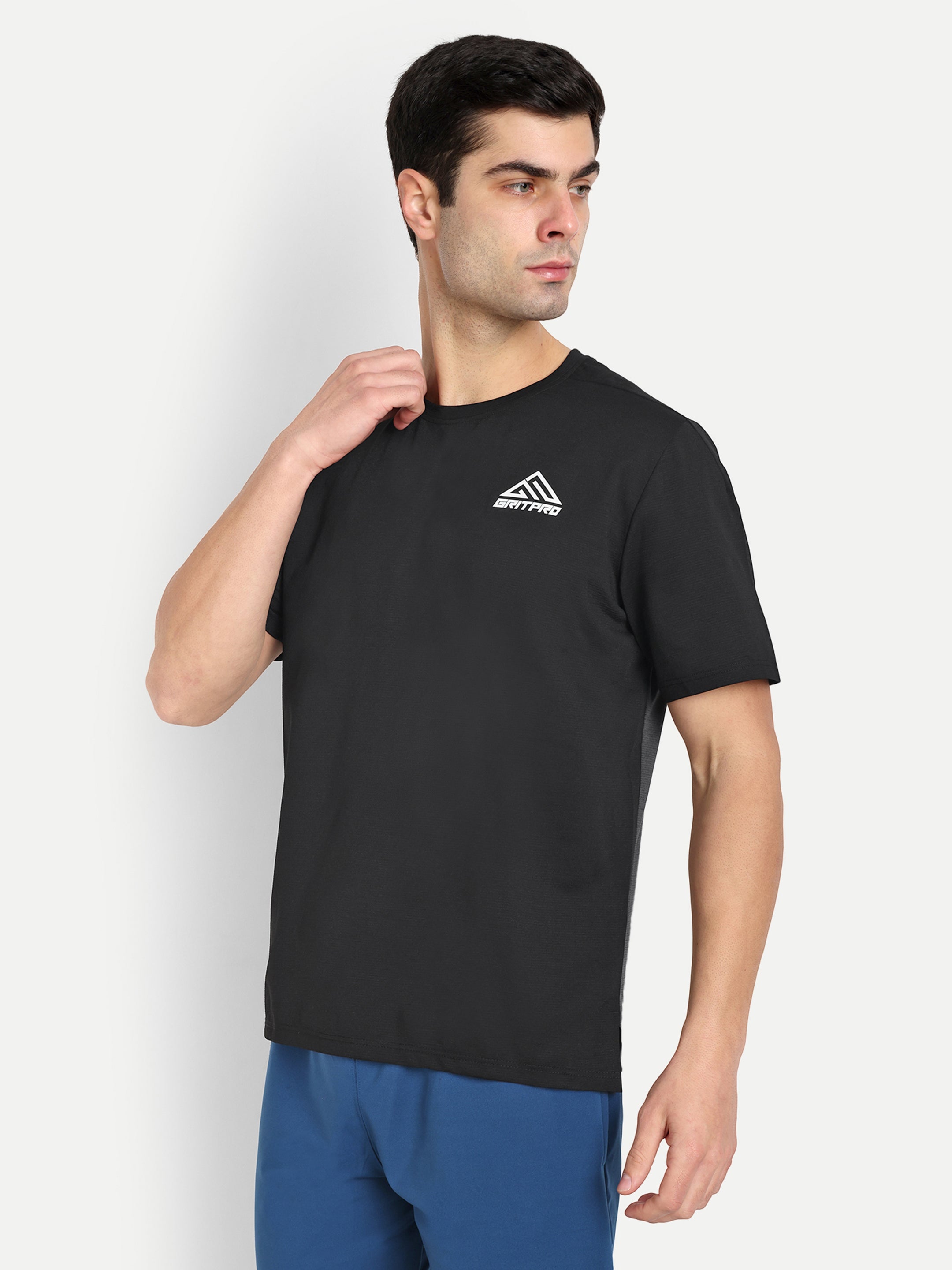 PERFORMANCE T-SHIRT