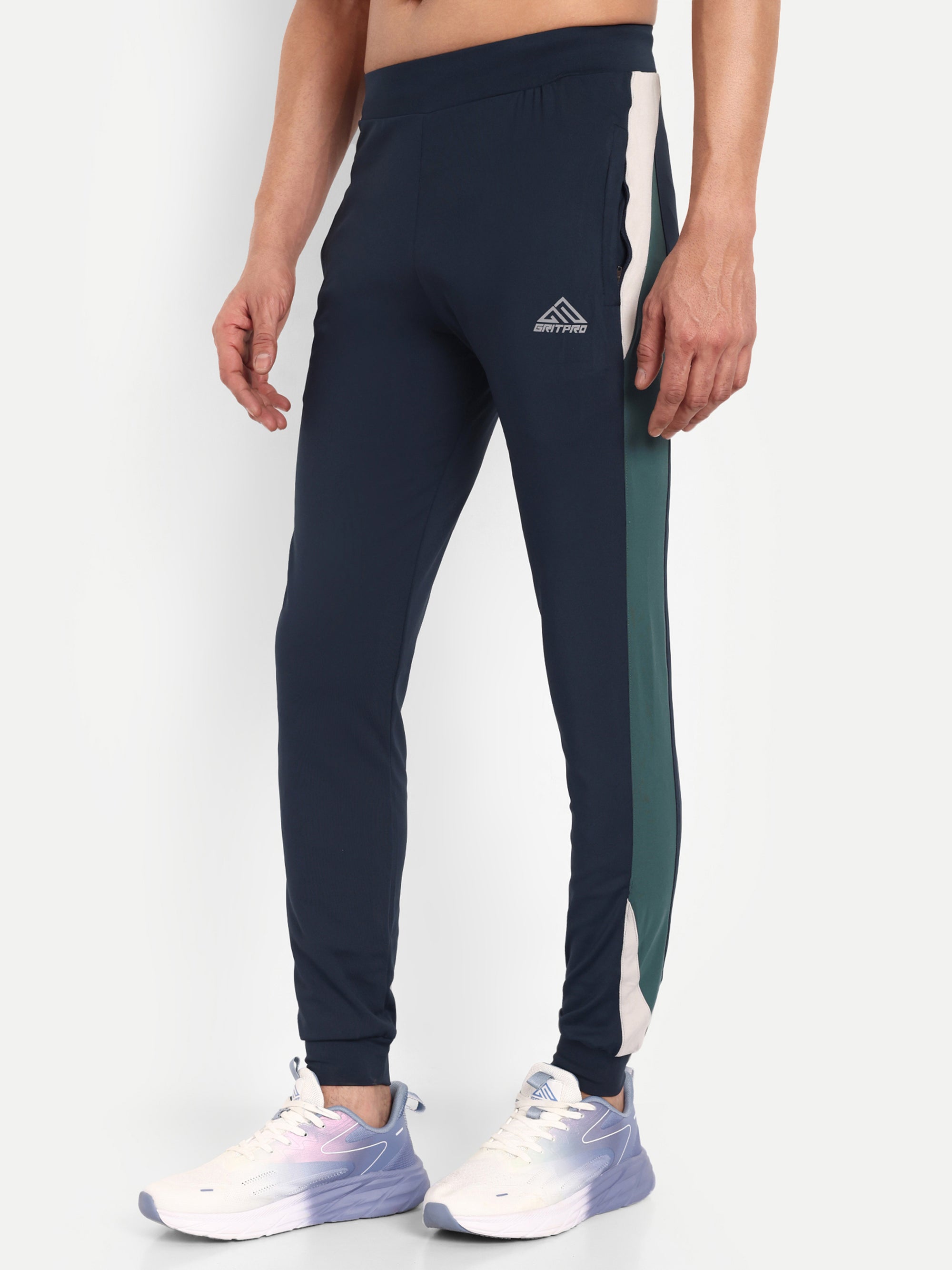IMPACT TRACKPANT