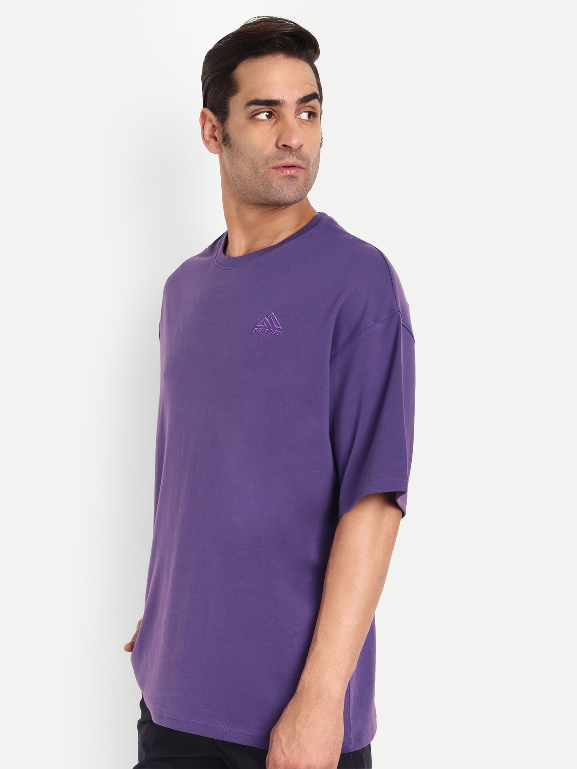 ELEVATE OVERSIZED T-SHIRT