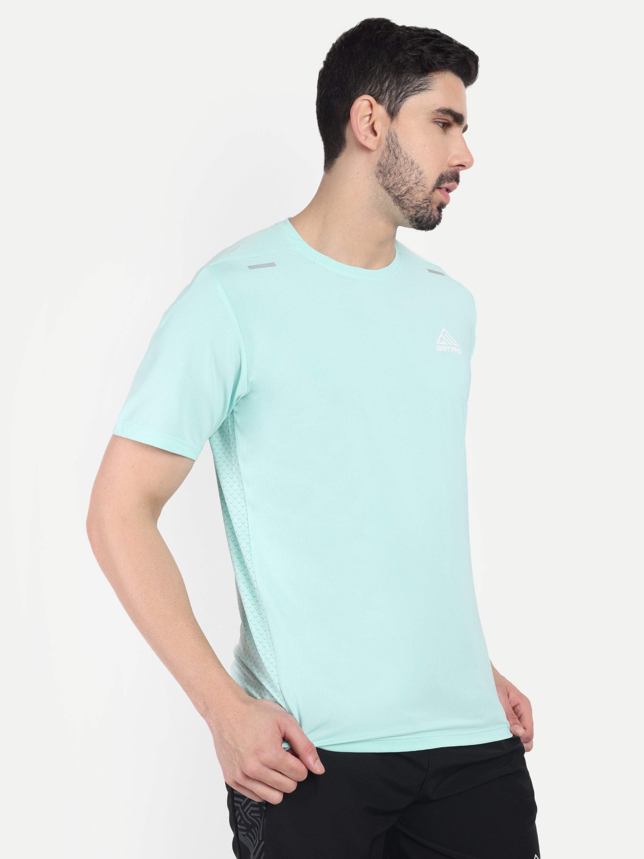 RAPID DRY ARROW TEXTURED T-SHIRT