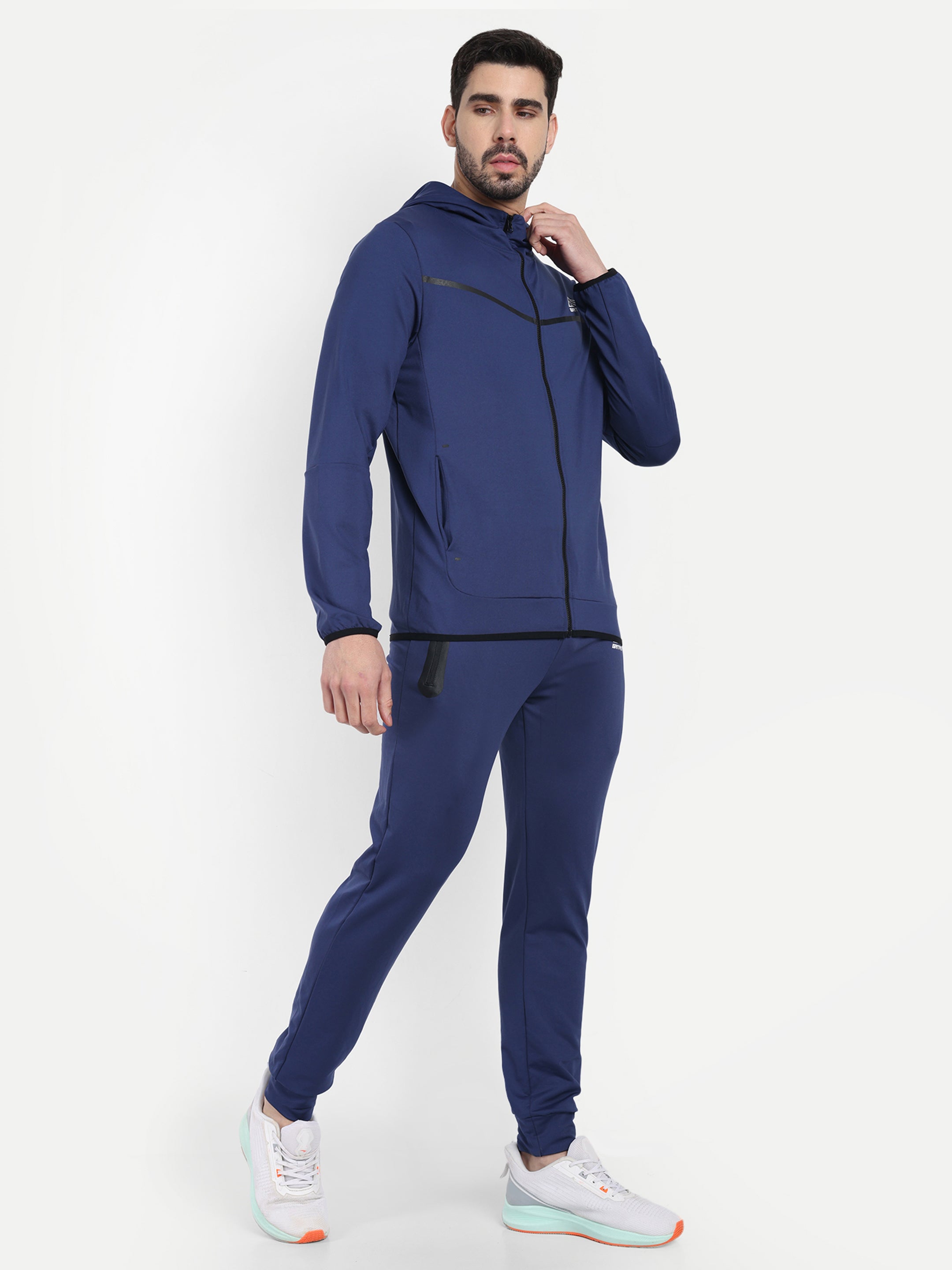 PERFORMANCE TRACKSUIT