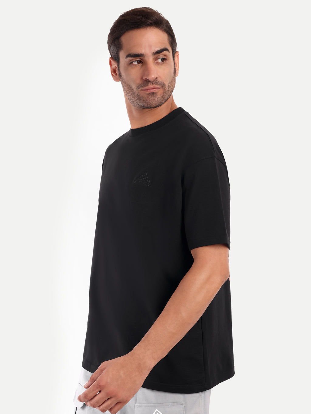 BLACK OVERSIZED T-SHIRT