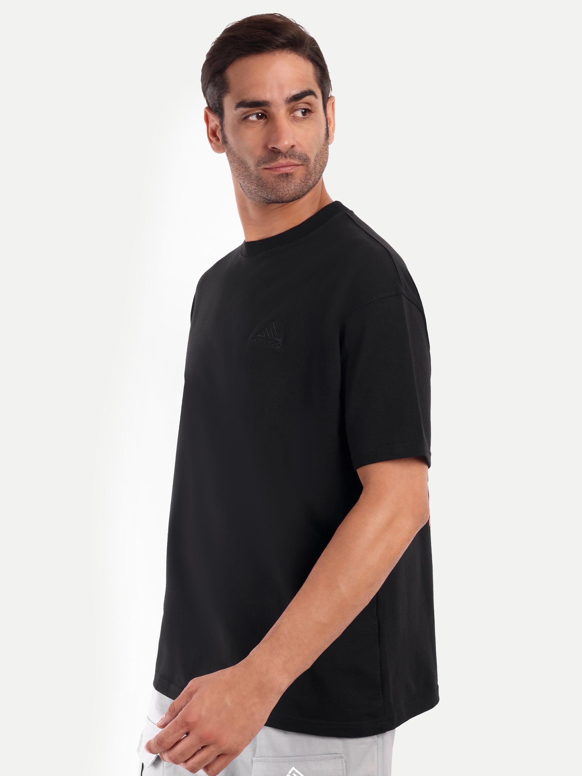 BLACK OVERSIZED T-SHIRT