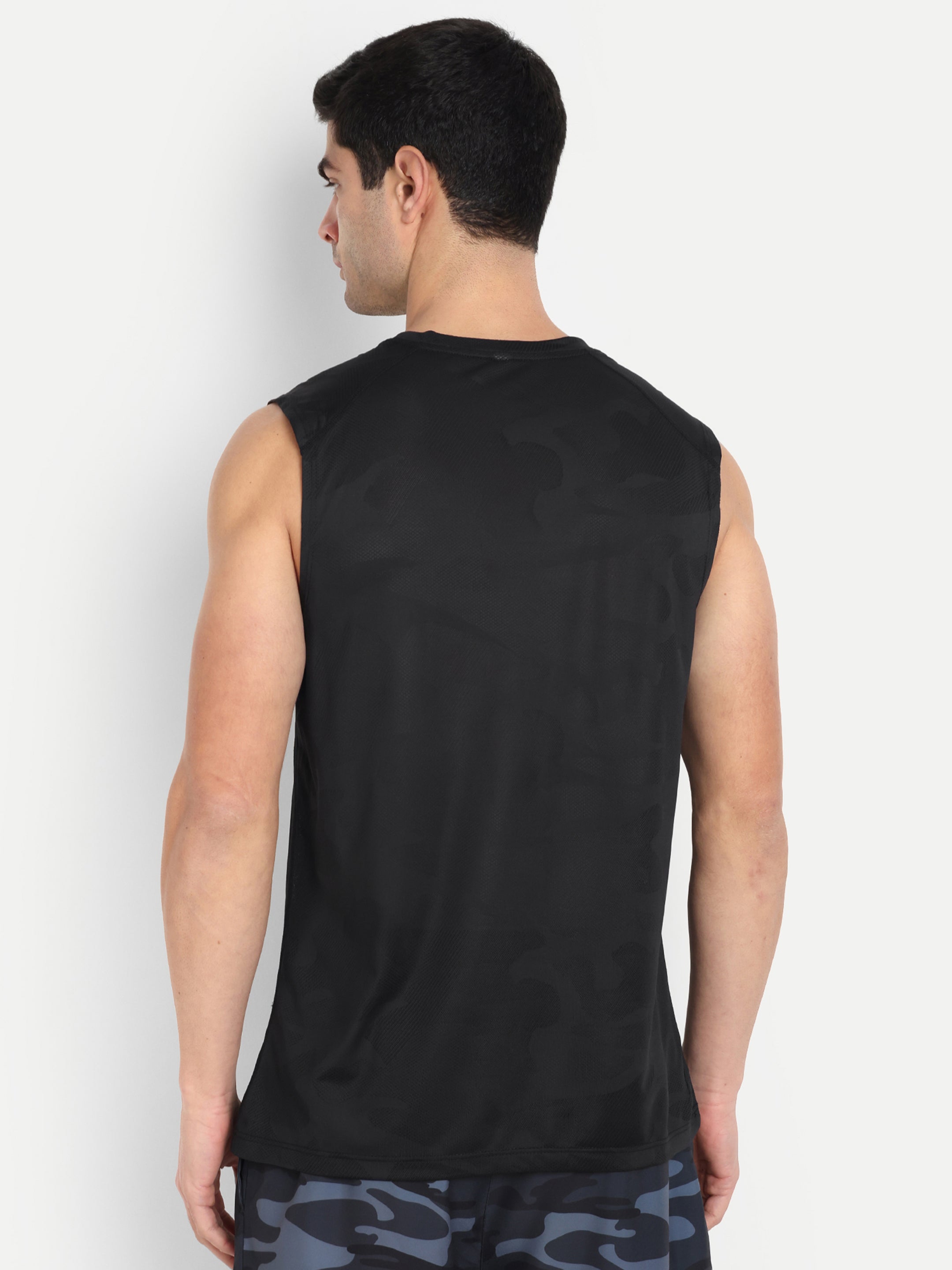 PREMIUM TEXTURED SLEEVELESS