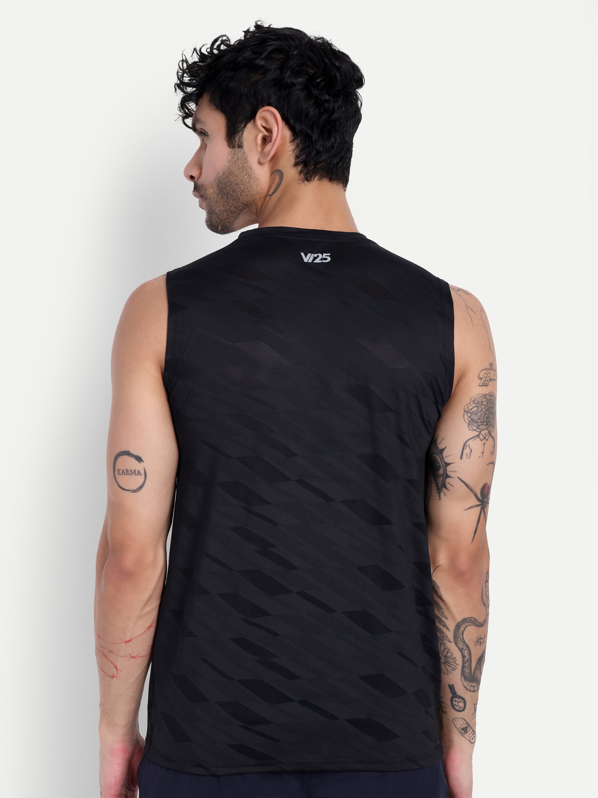 AIRWAVE SLEEVELESS