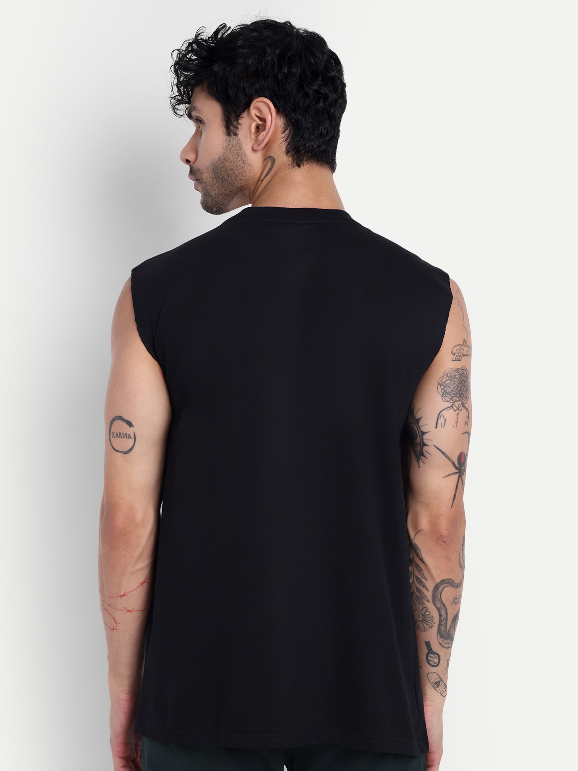 OVERSIZED SLEEVELESS