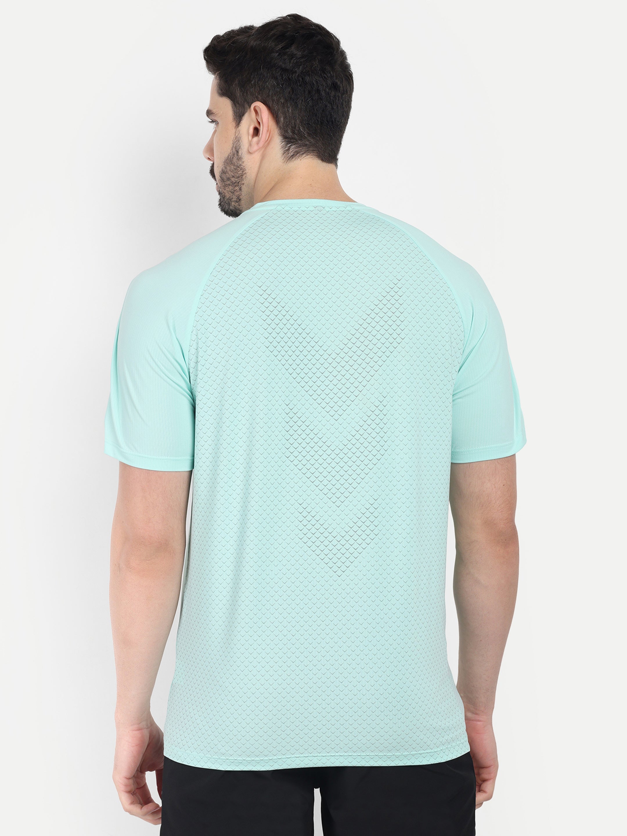 RAPID DRY ARROW TEXTURED T-SHIRT