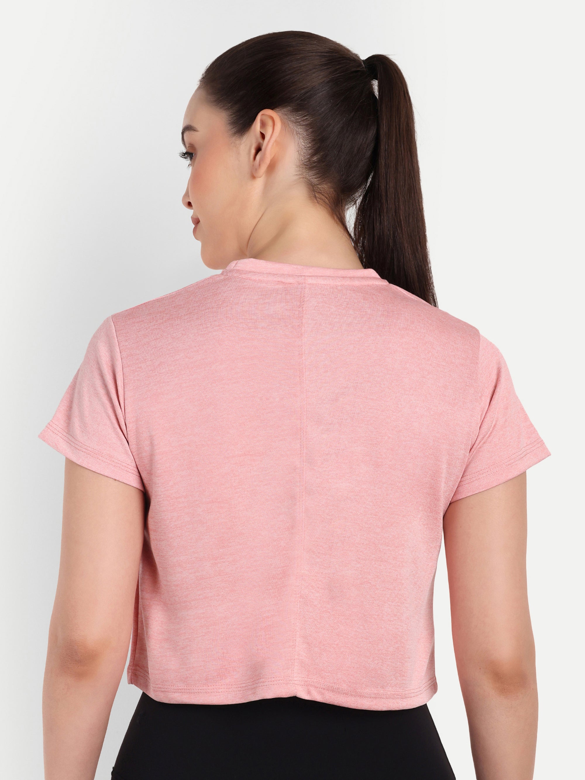 MOMENTUM CROP TOP