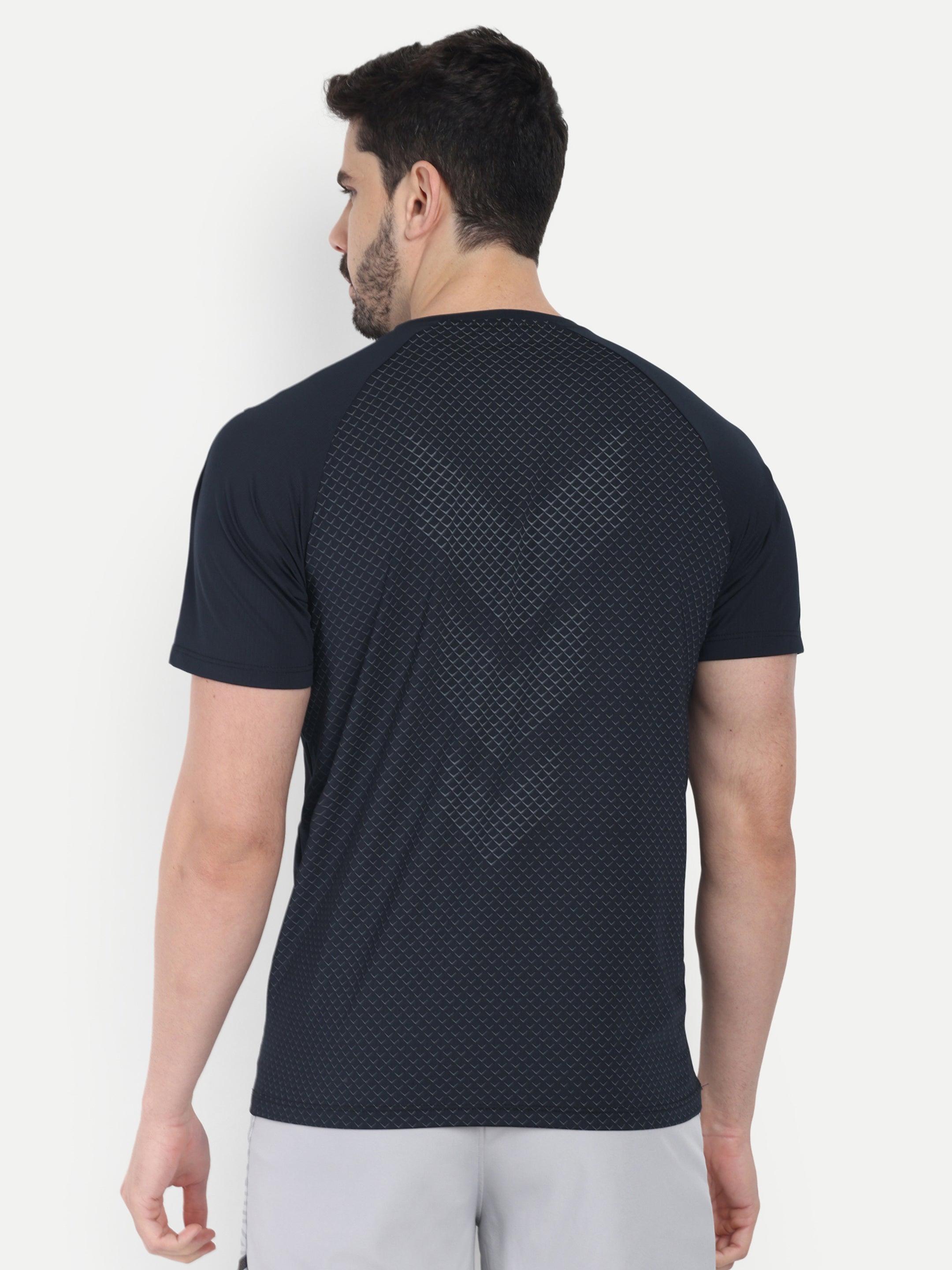 RAPID DRY ARROW TEXTURED T-SHIRT