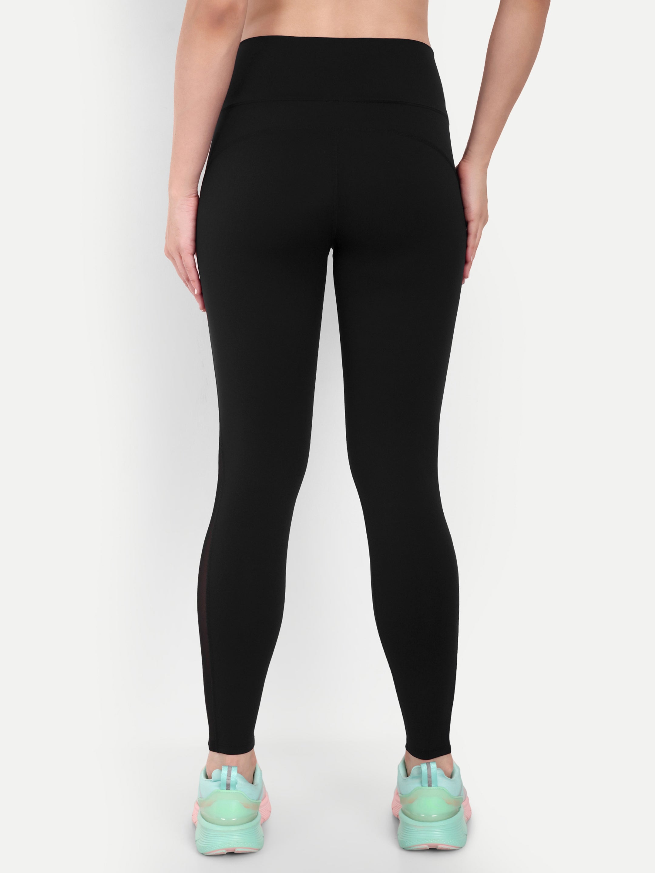 FLUID FIT LEGGINGS