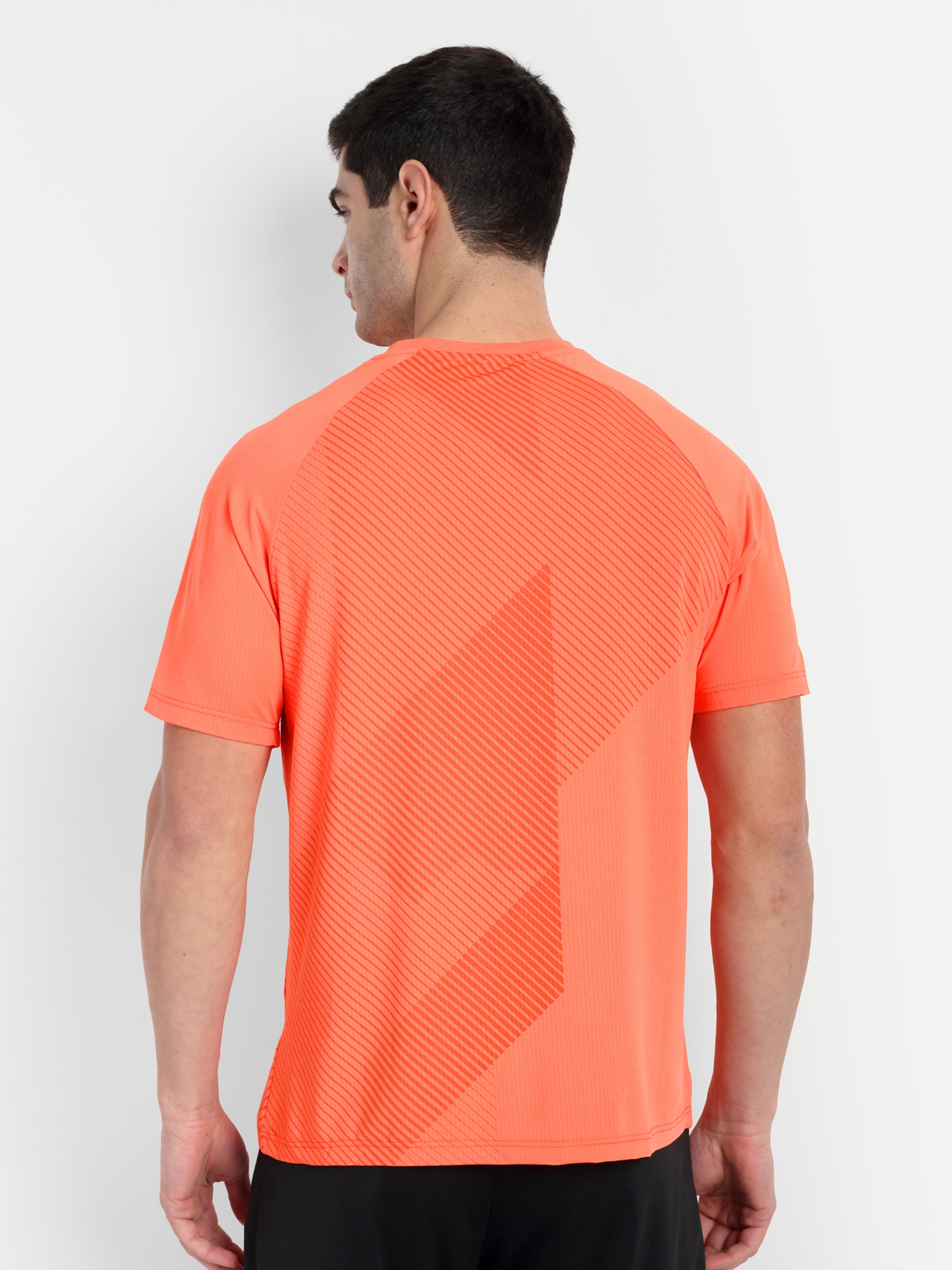 ATHLETIC TEXTURED T-SHIRT