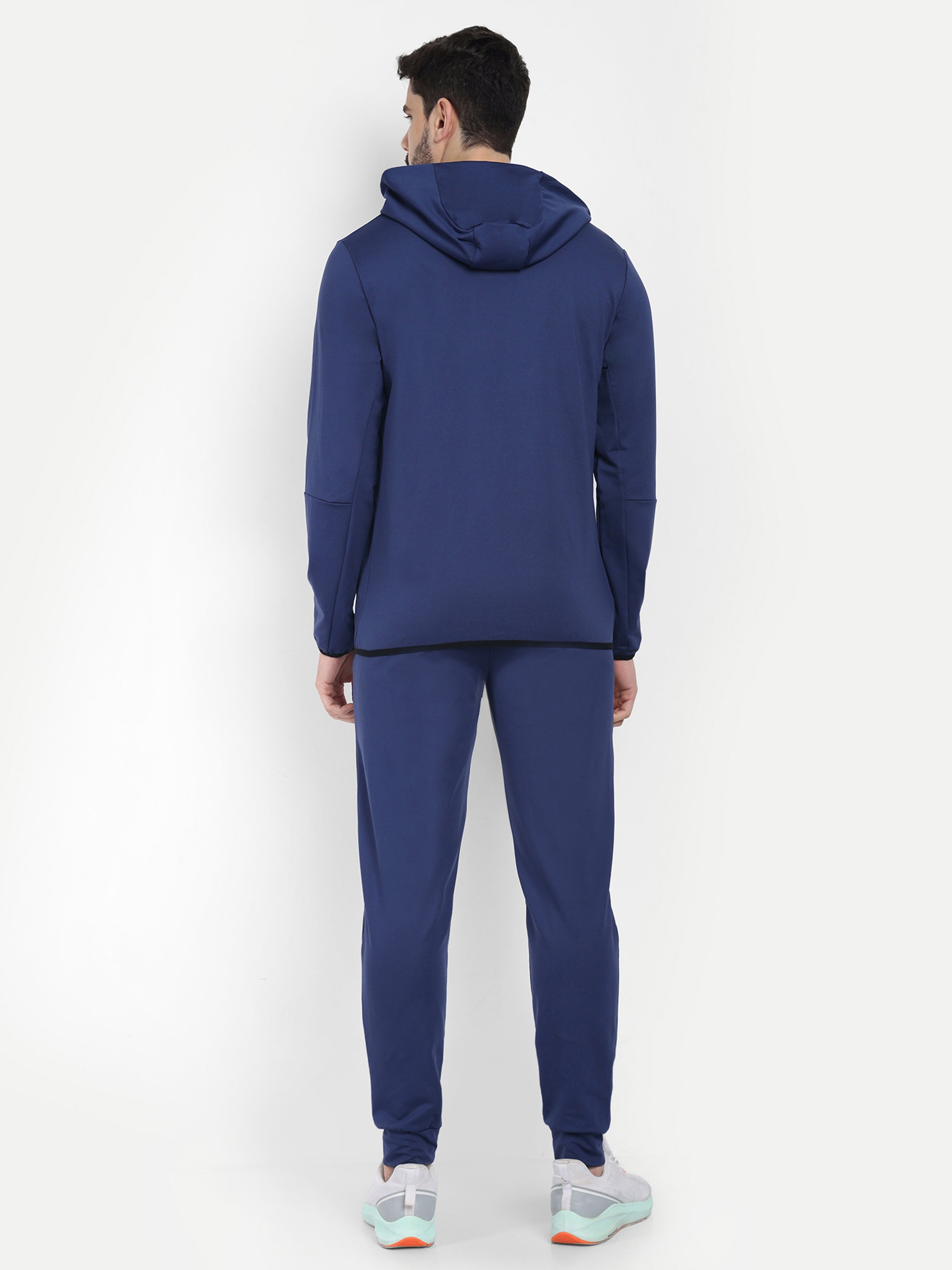 PERFORMANCE TRACKSUIT