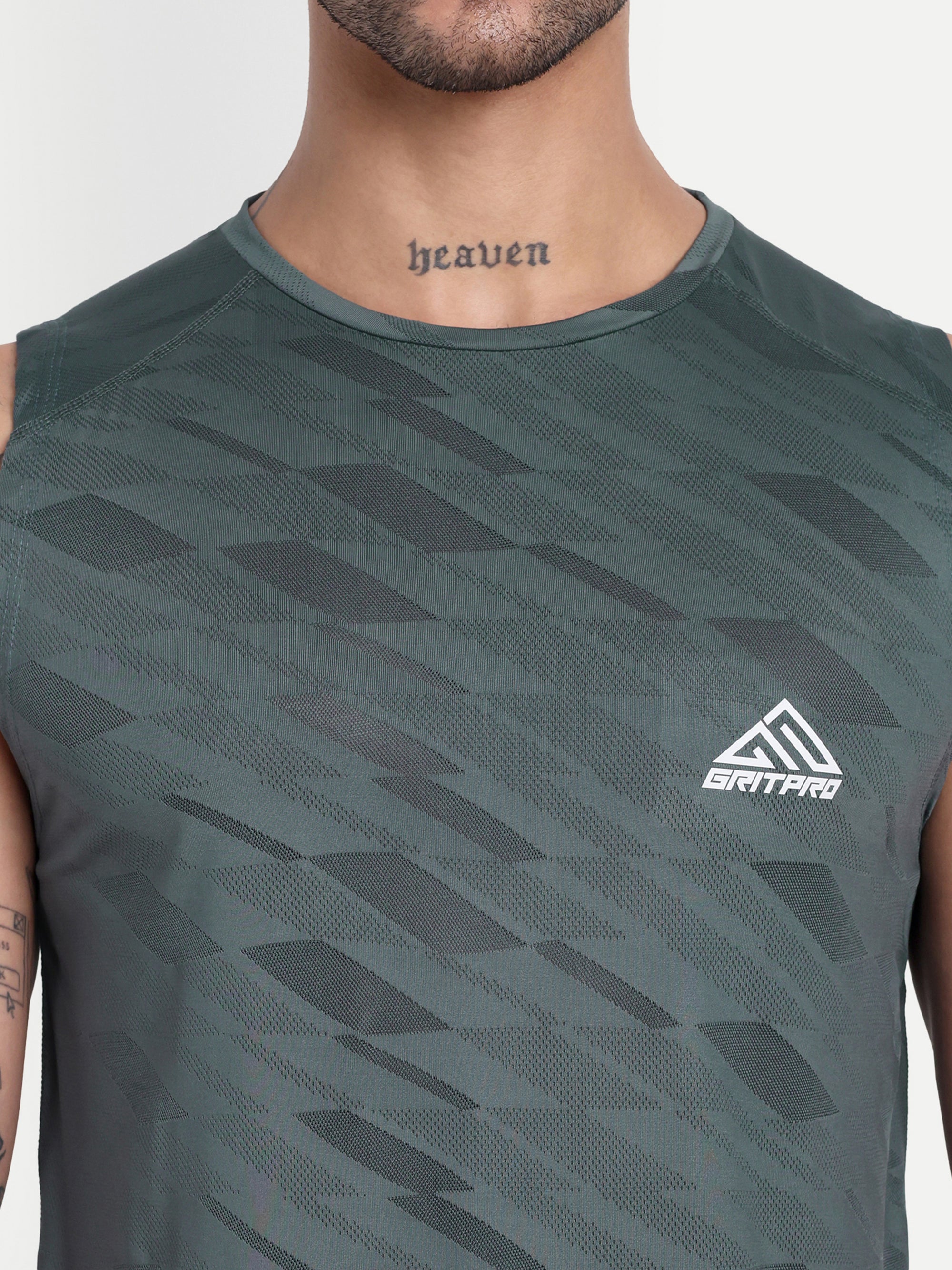 AIRWAVE SLEEVELESS