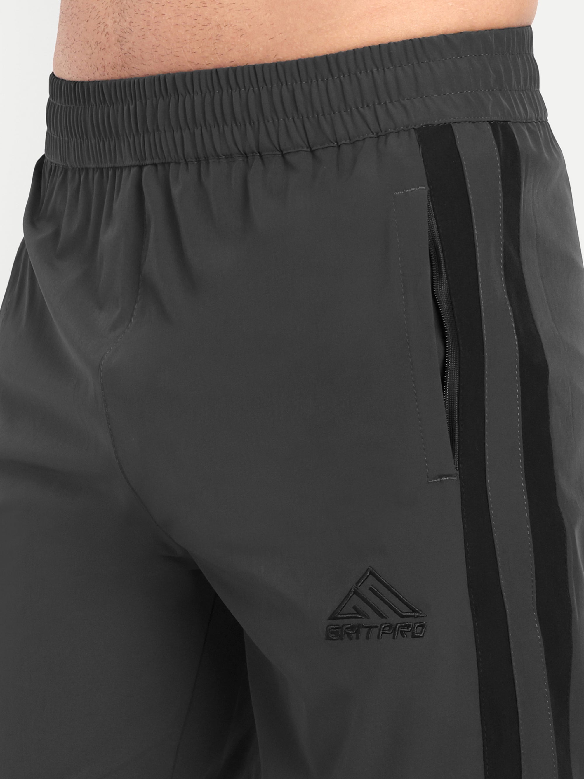 DYNAMIC SHORTS