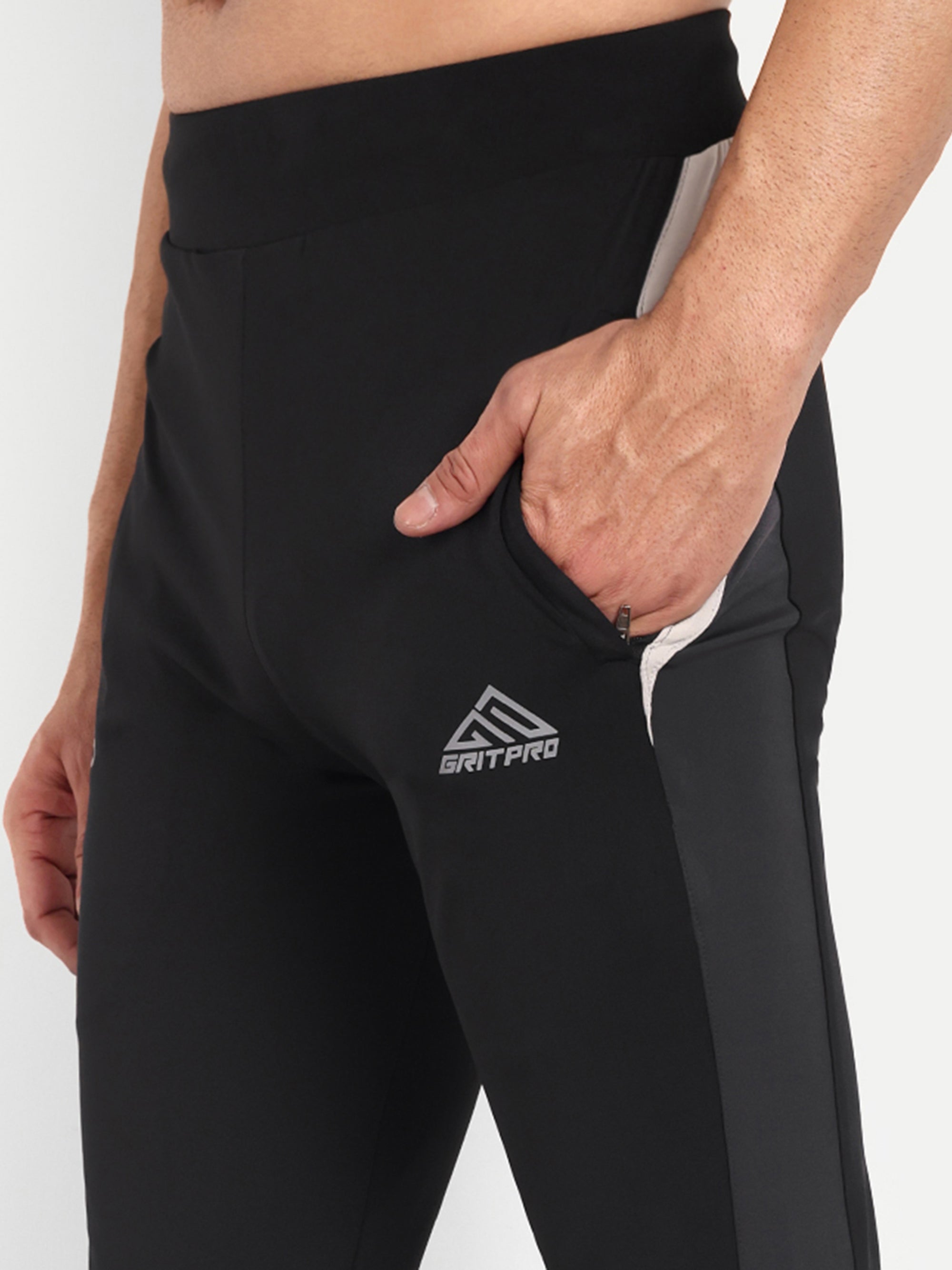 IMPACT TRACKPANT