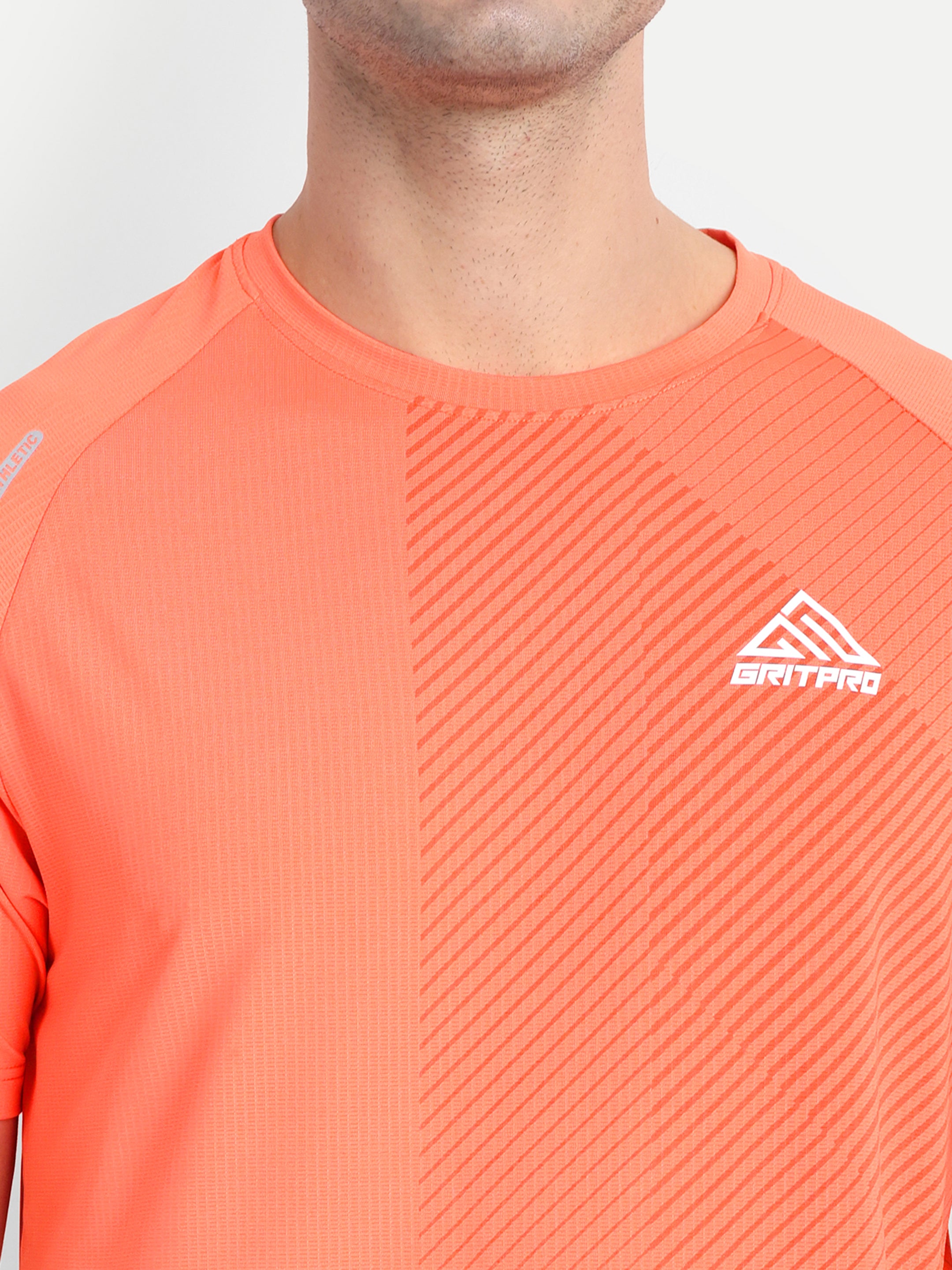 ATHLETIC TEXTURED T-SHIRT