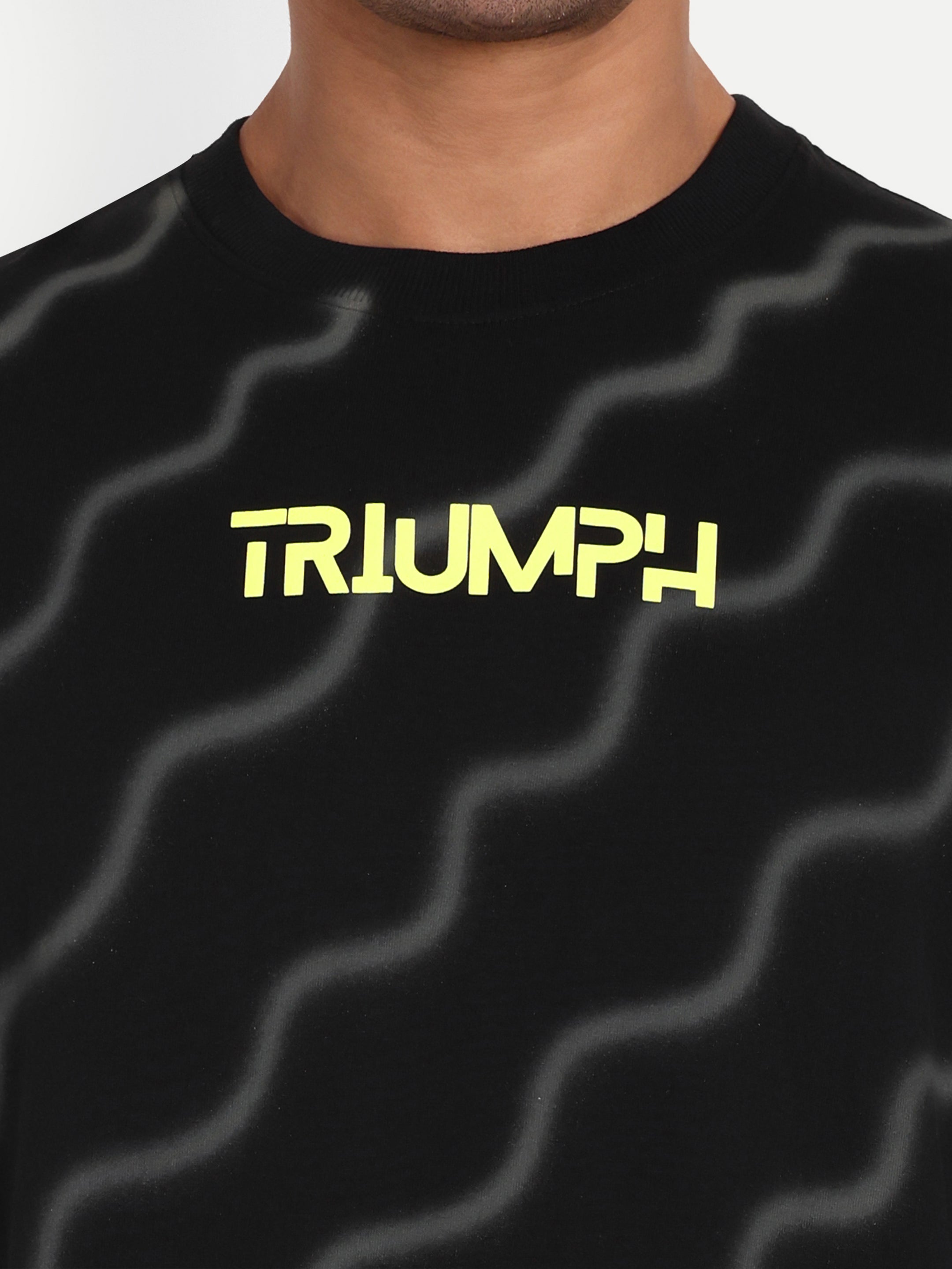 TRIUMPH SPRAYED OVERSIZED TSHIRT