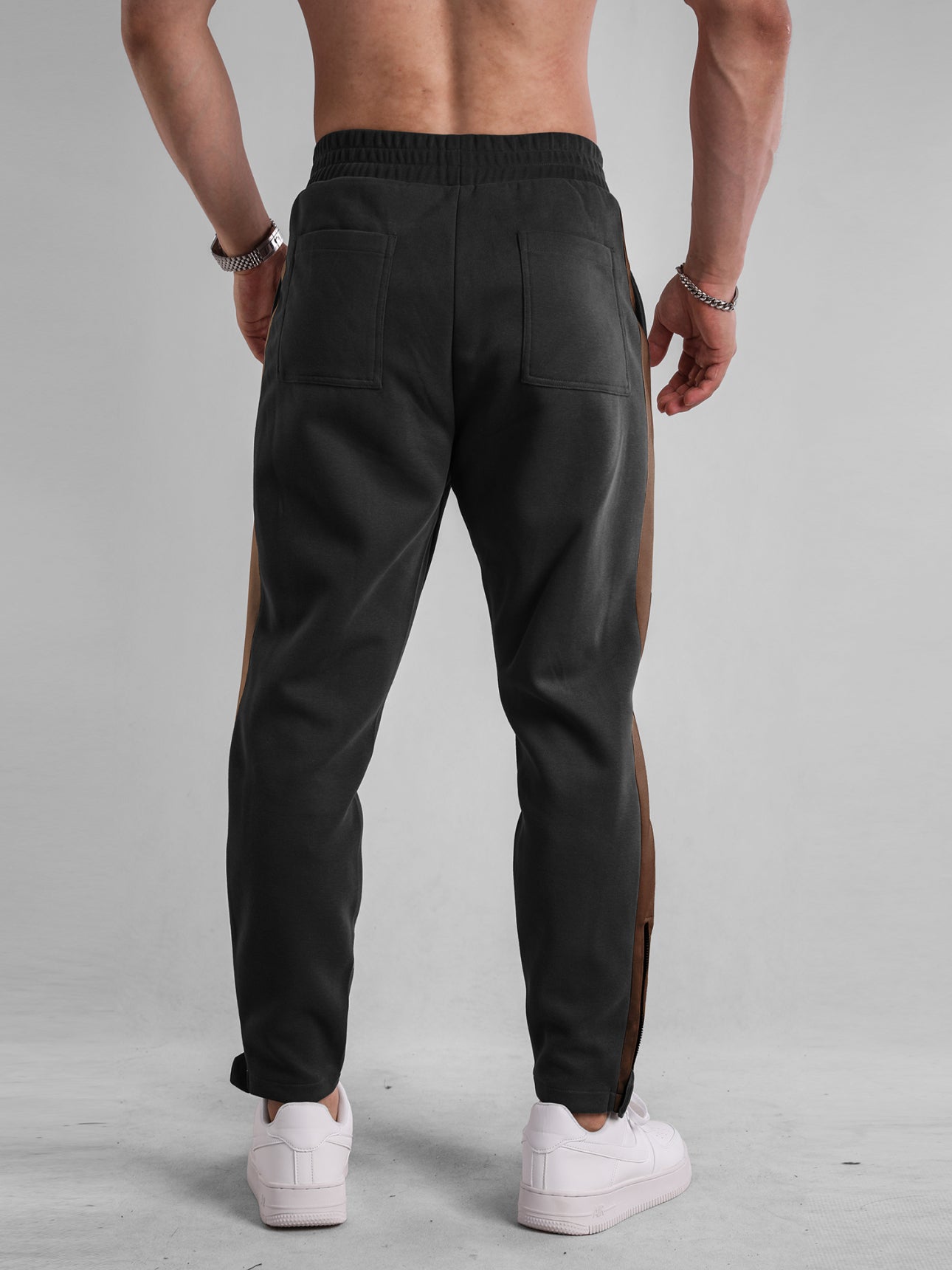 PREMIUM ZIPPED TRACKPANT