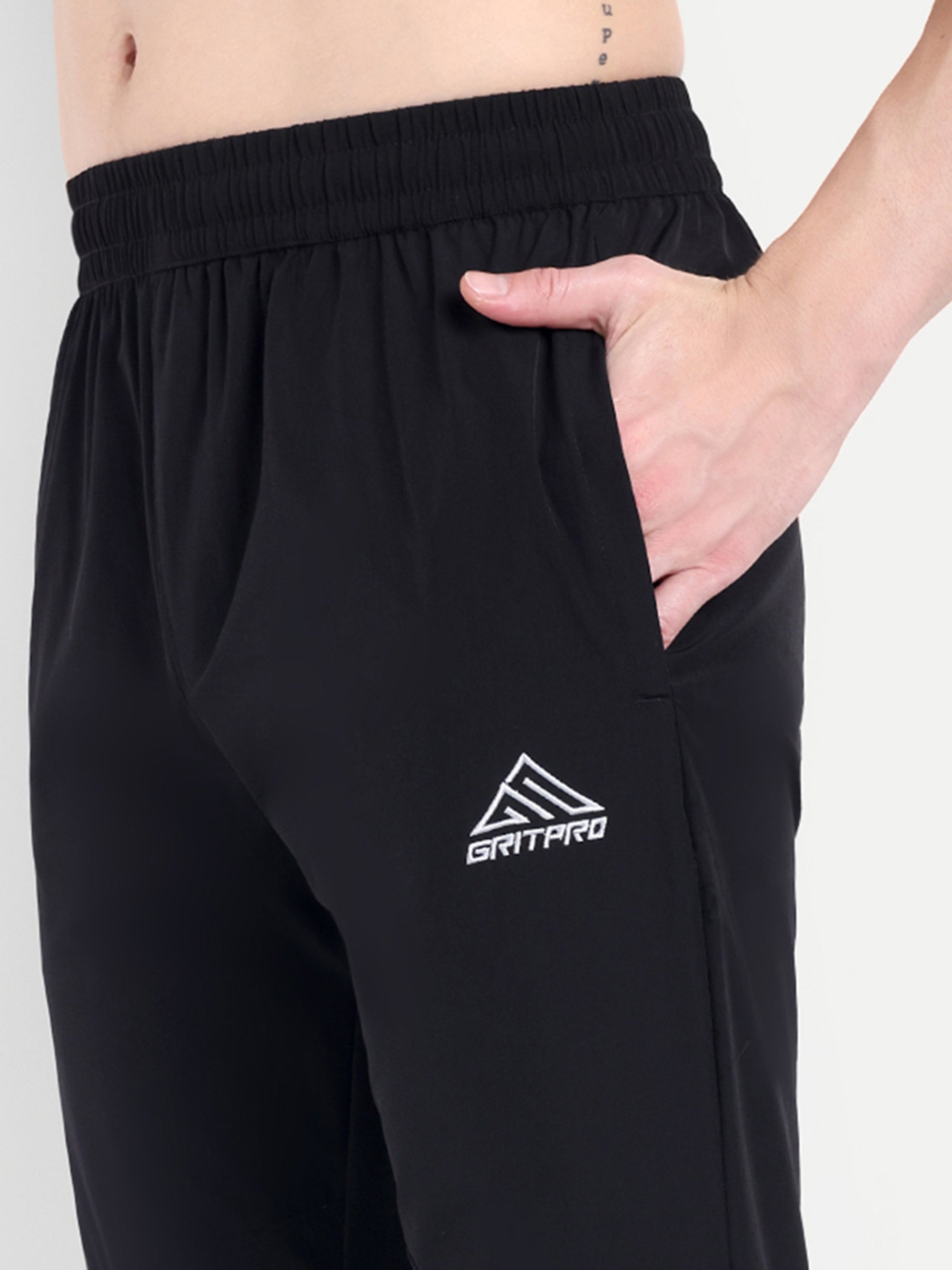 THRIVE MOTION TRACKPANT