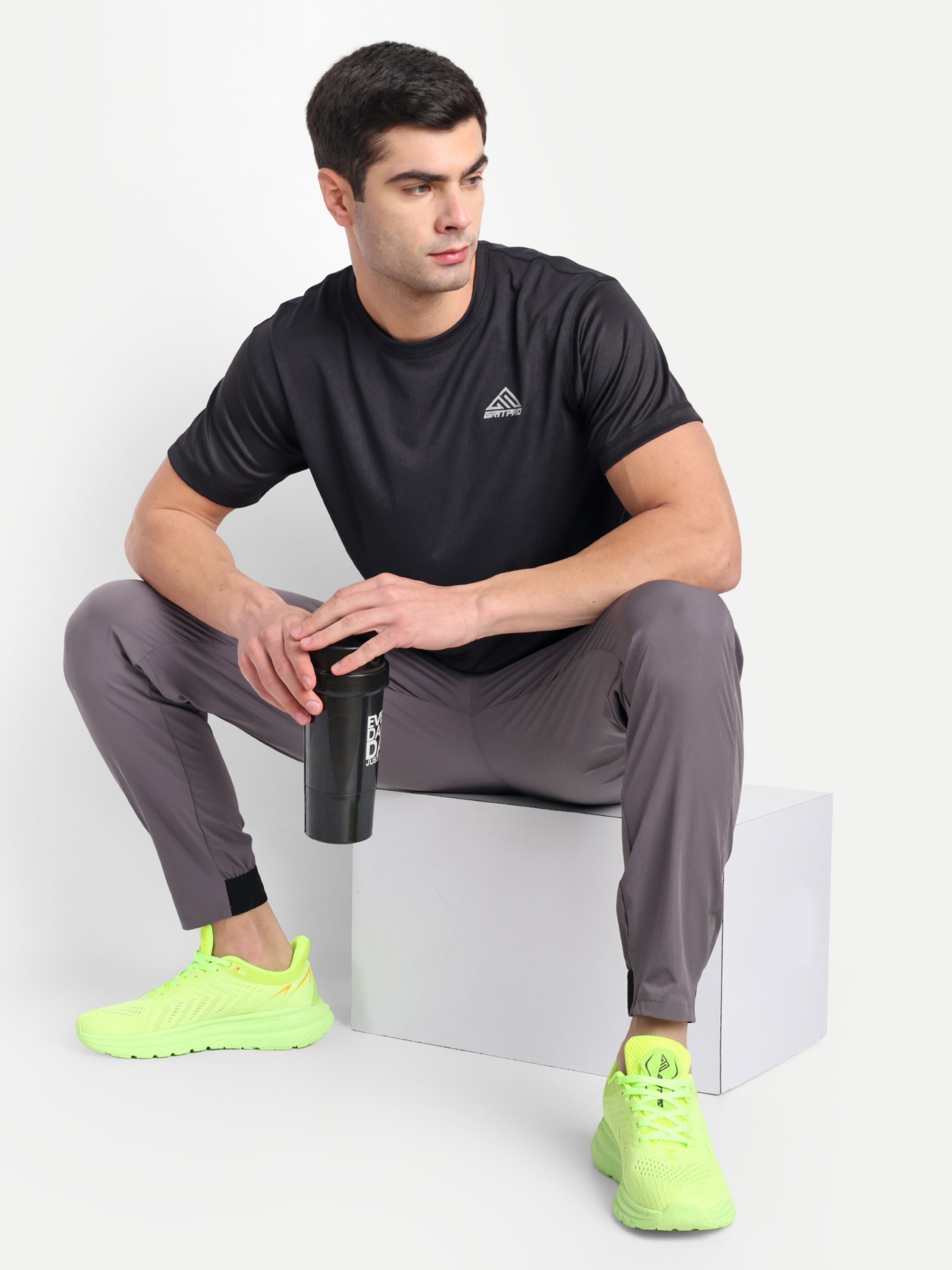 ELASTICATED CUFF JOGGERS