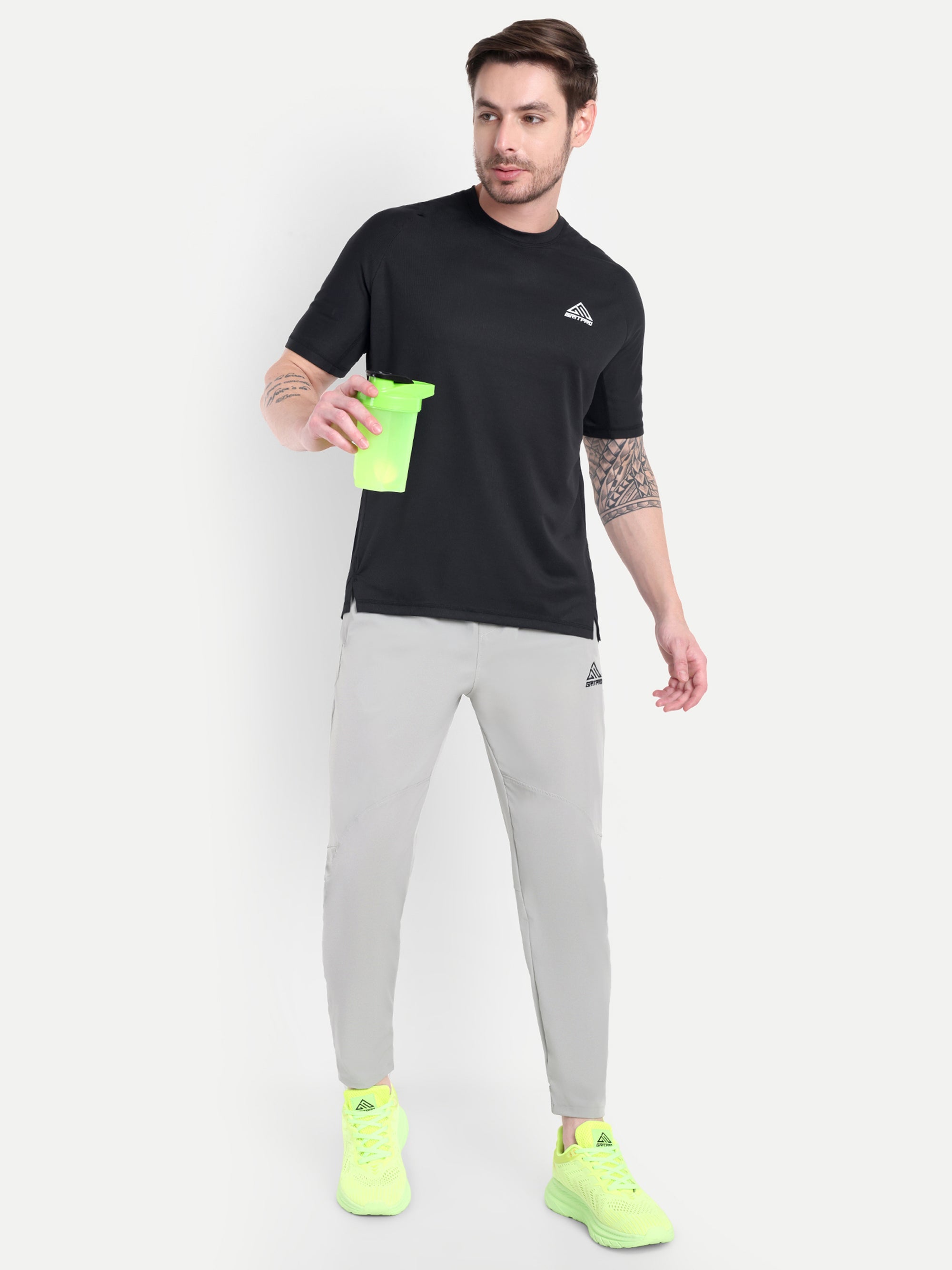 THRIVE MOTION TRACKPANT
