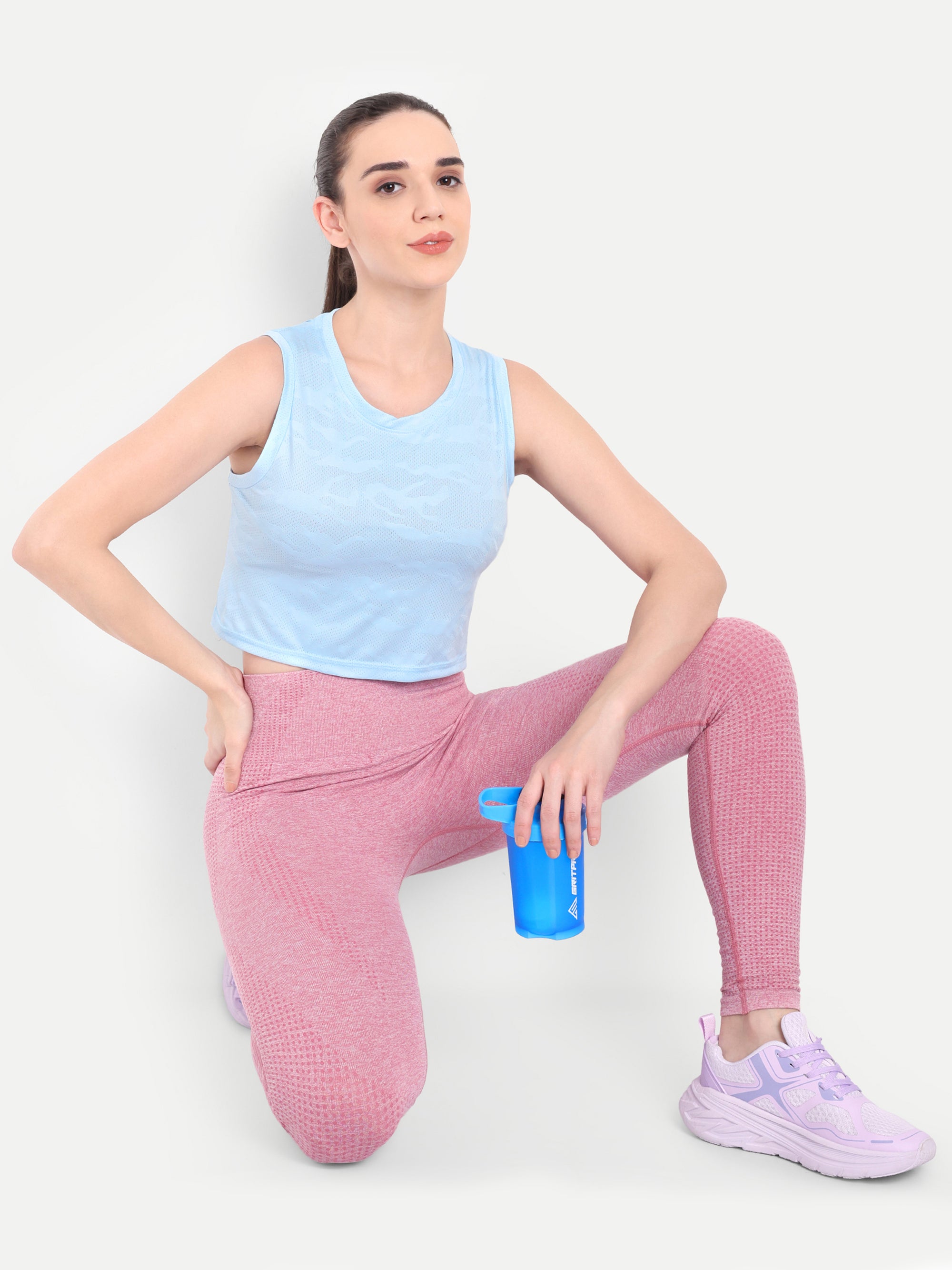 URBAN GRIT SLEEVELESS