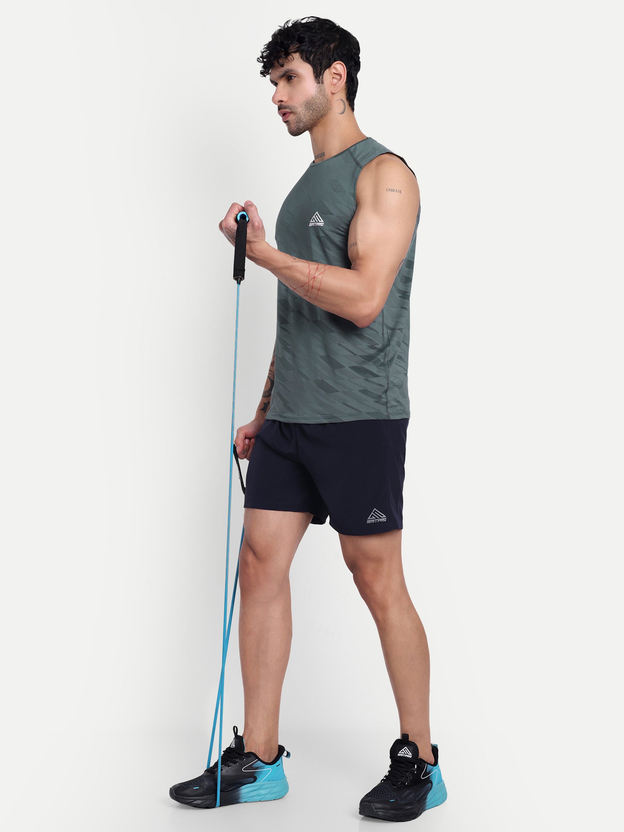 AIRWAVE SLEEVELESS